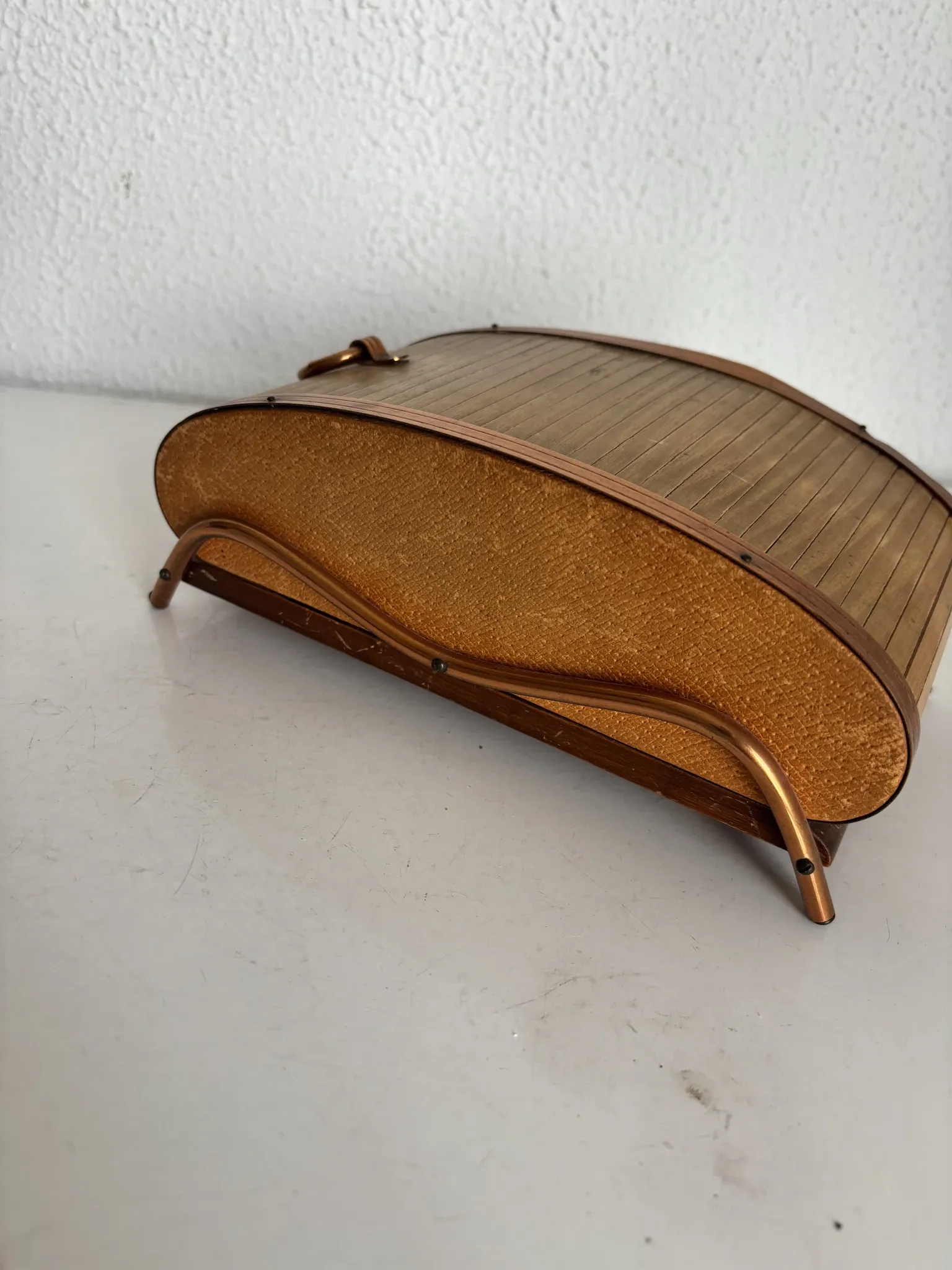 Vintage cigarette dispenser 1960 curtain box wood copper - 21 x 12 cm