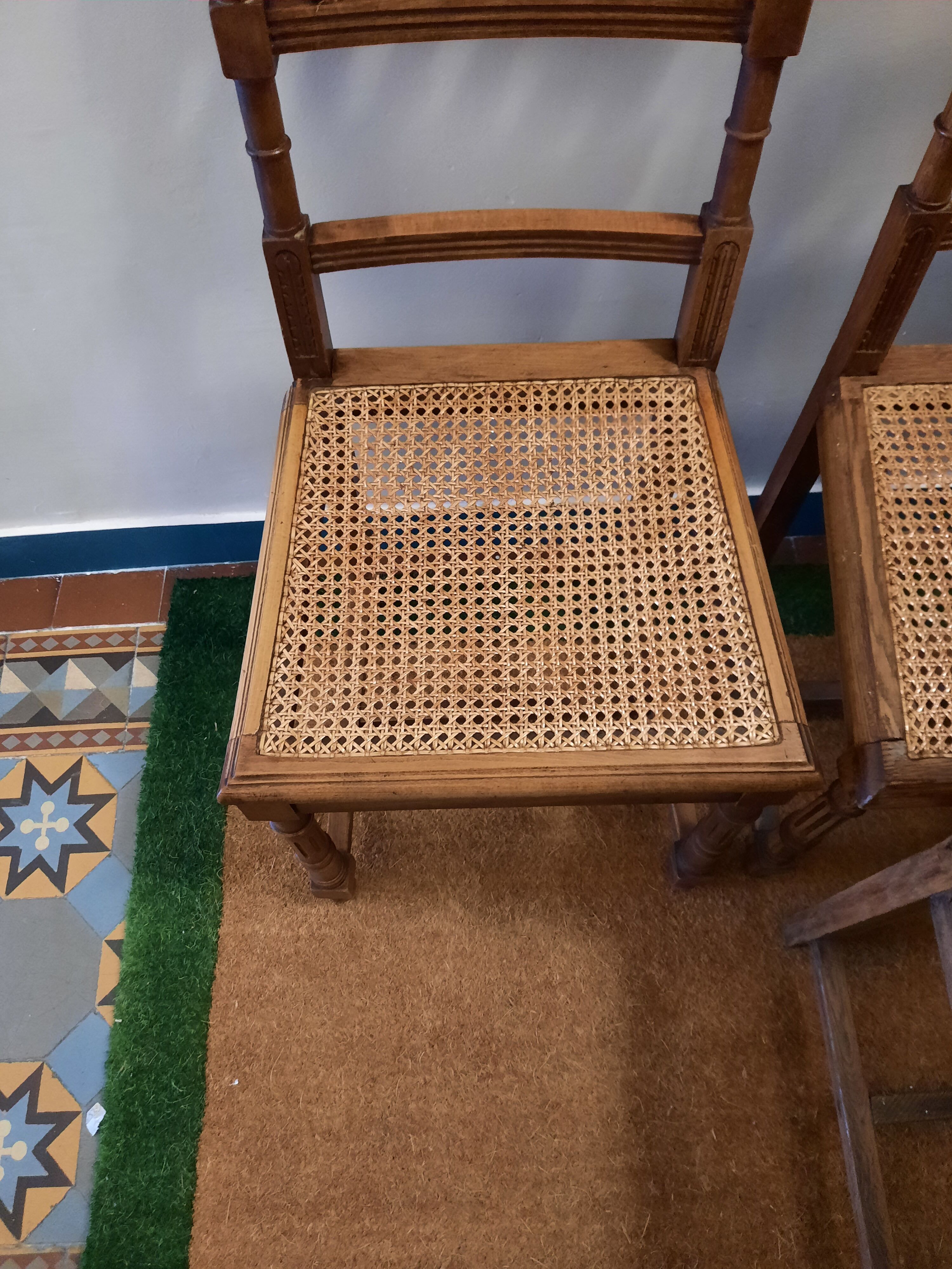 4 chairs dining room