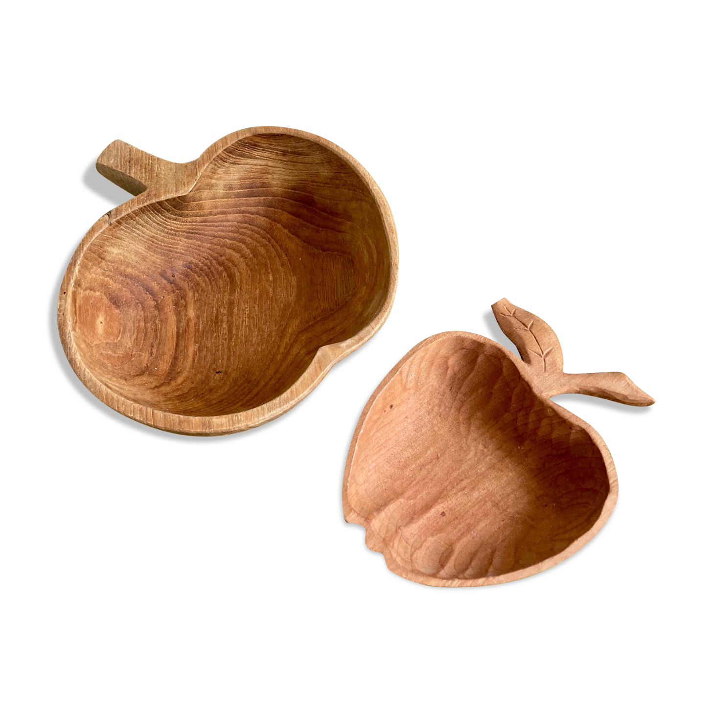 Wooden cups apples