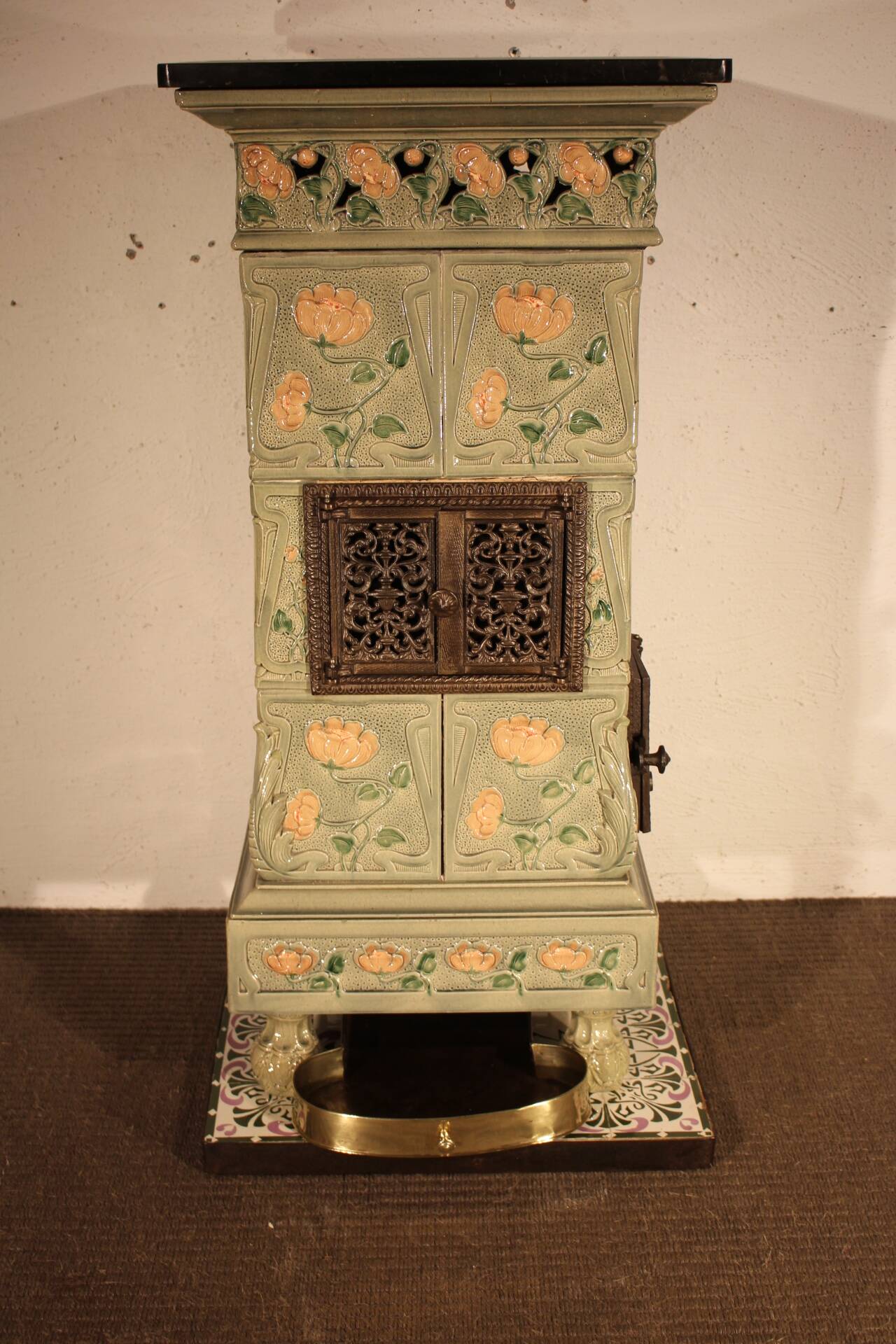 Art Nouveau ceramic stove