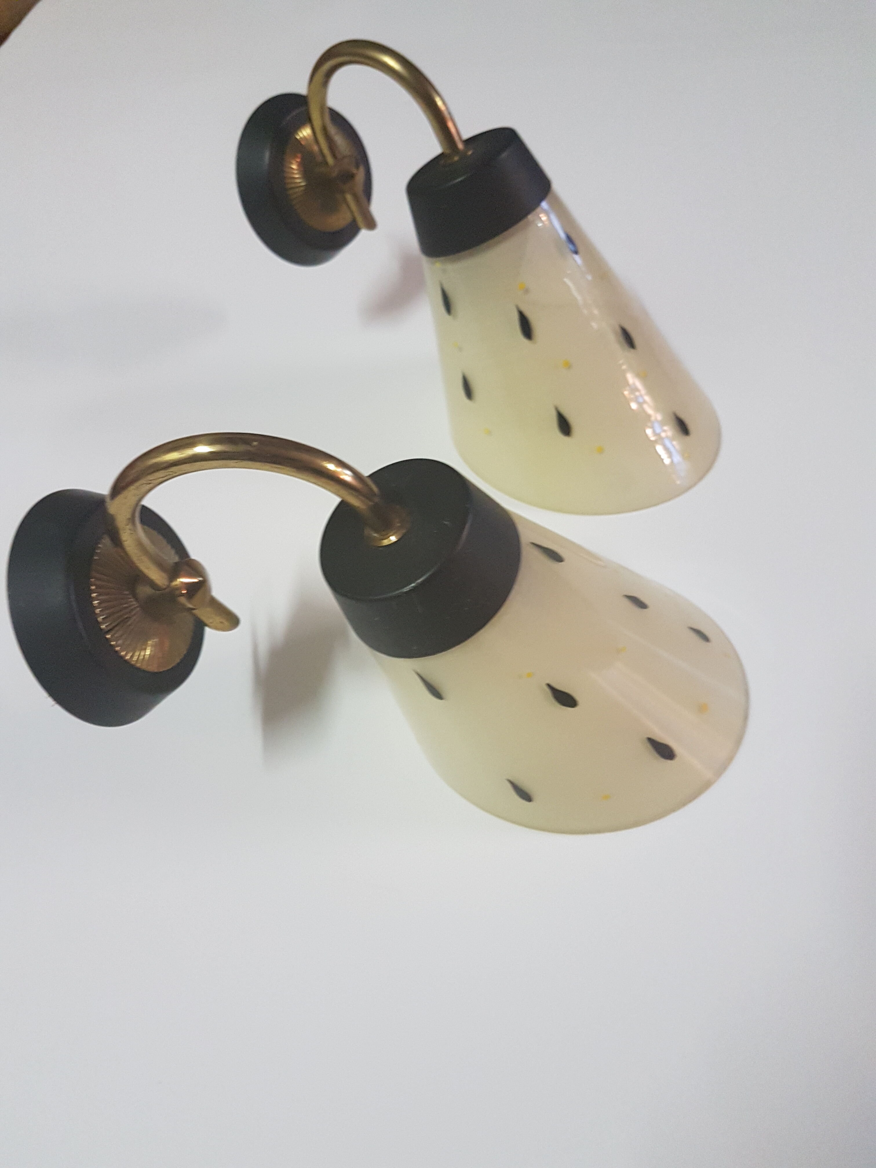 Pair of modernist appliques from the 50s/60s