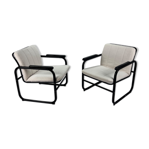 Paire de fauteuils postmodernes