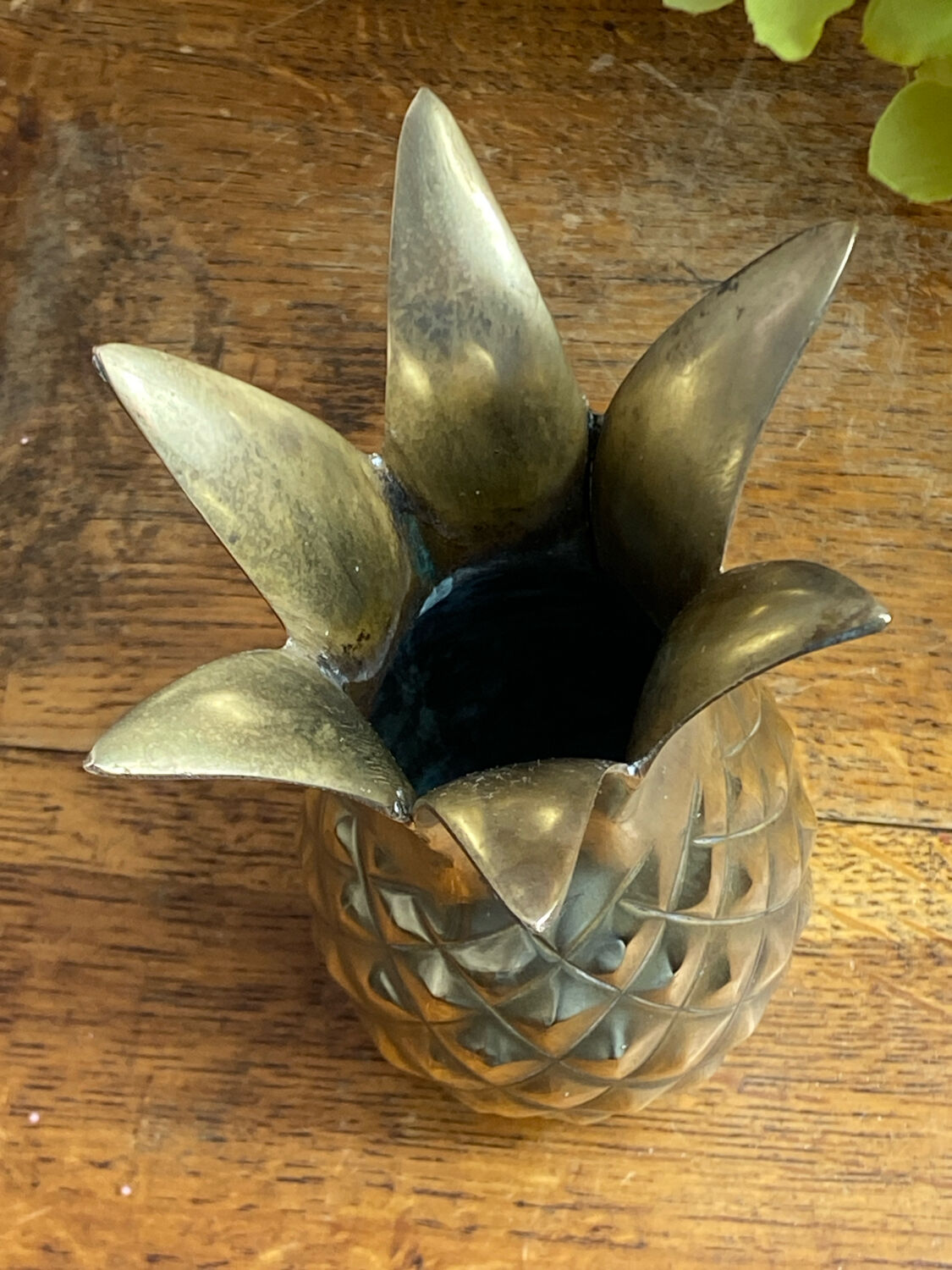 Pineapple vase in solid brass
