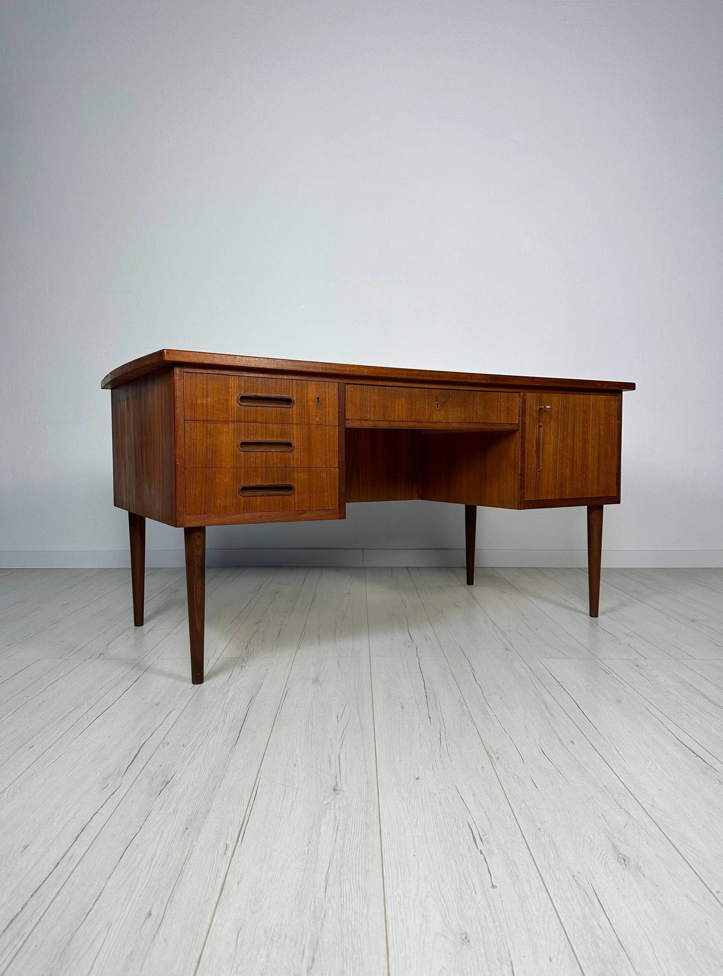 1960s Vintage Scandinavian Mid-Century Teak Writing Desk