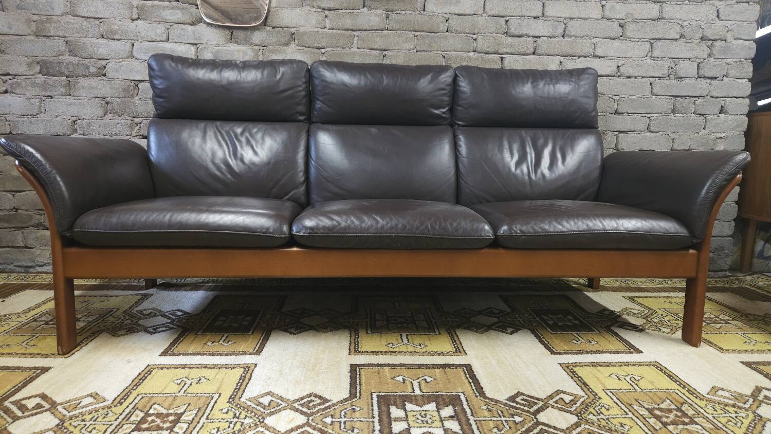 Sofa and armchair set
