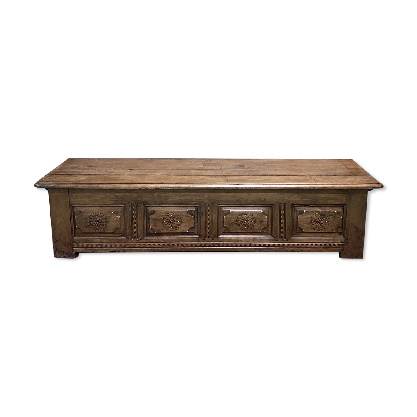 Breton chest bench in chestnut and 19th century marquetry