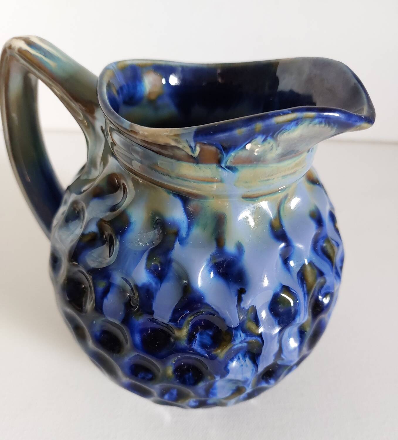 Vintage ceramic pitcher "blackberry"