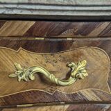 Louis XV period chest of drawers in rosewood marquetry