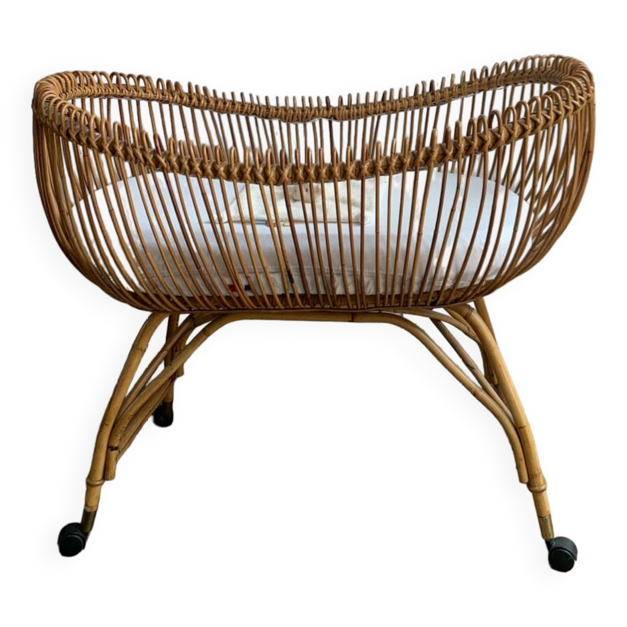 Vintage rattan moses cradle