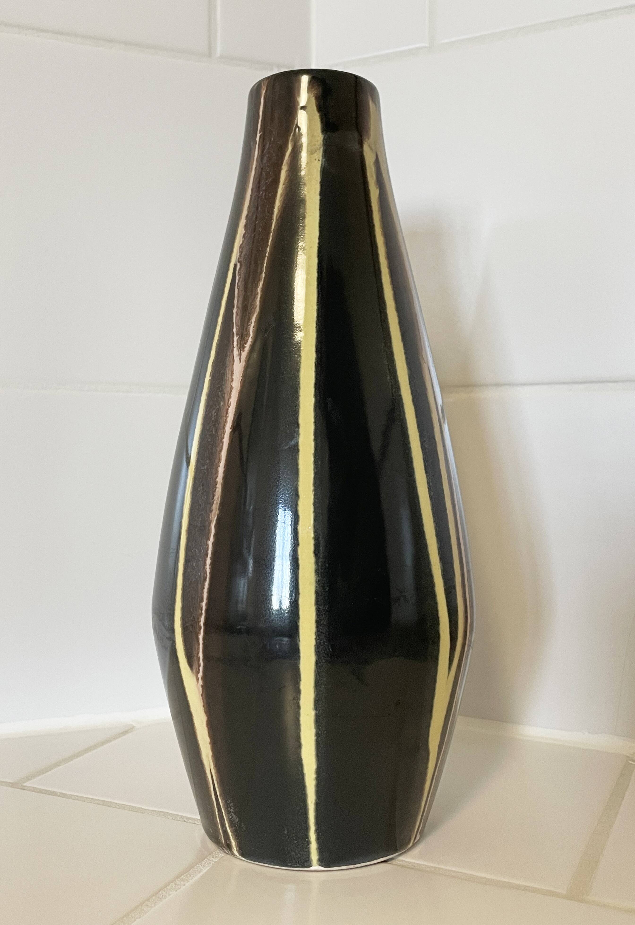 Vase à rayures en géocéramique VEB Georgenthal modèle 136, Allemagne de l'Est (RDA)