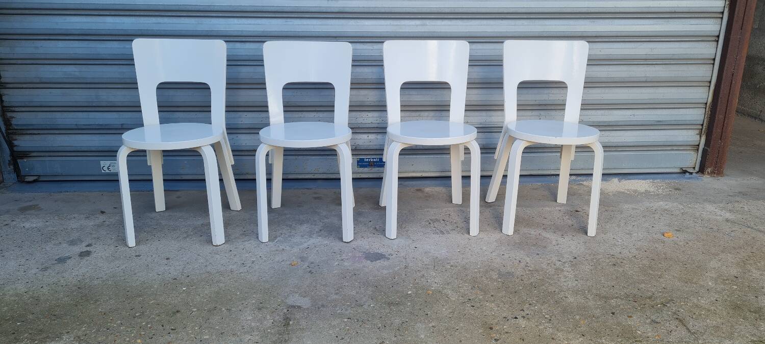 Set of 4 Alvar Aalto chairs