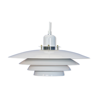 Suspension danoise en blanc avec accent en laiton, années 1980