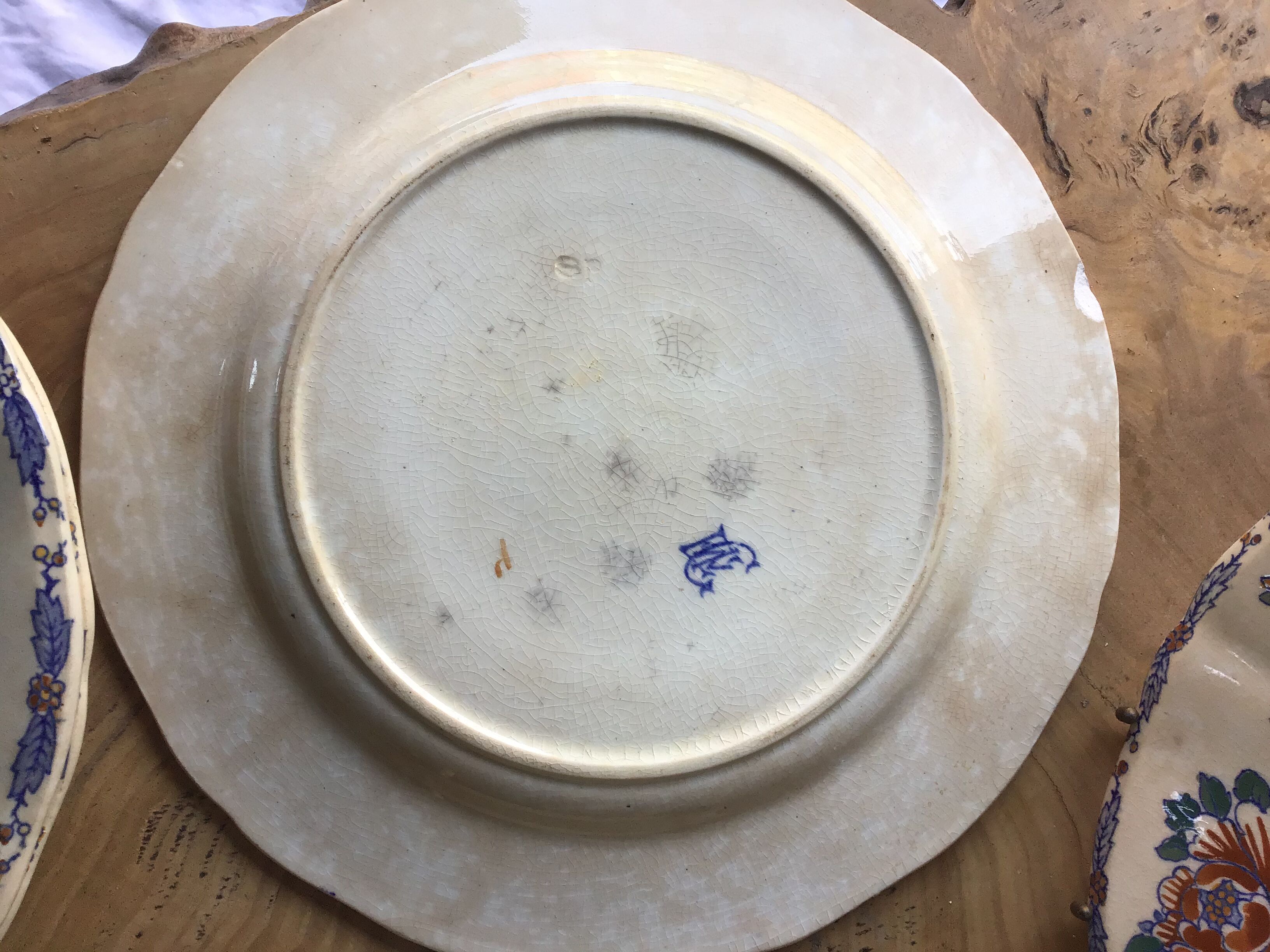 8 Gien plates