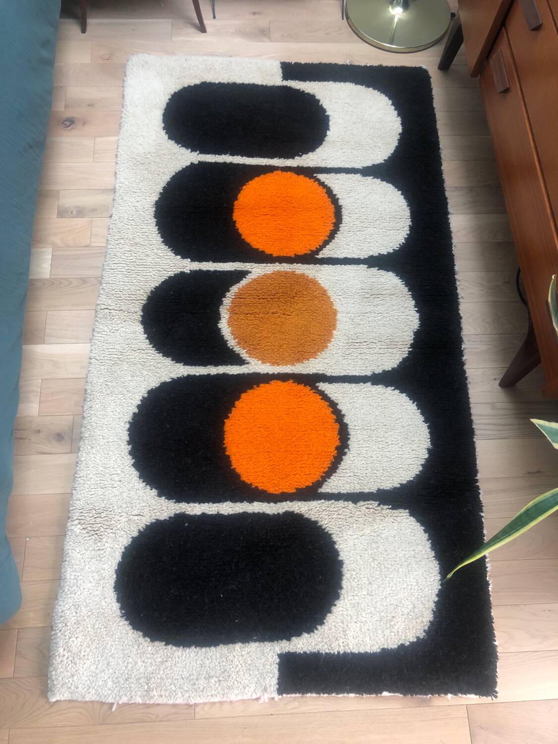Space age vintage rug