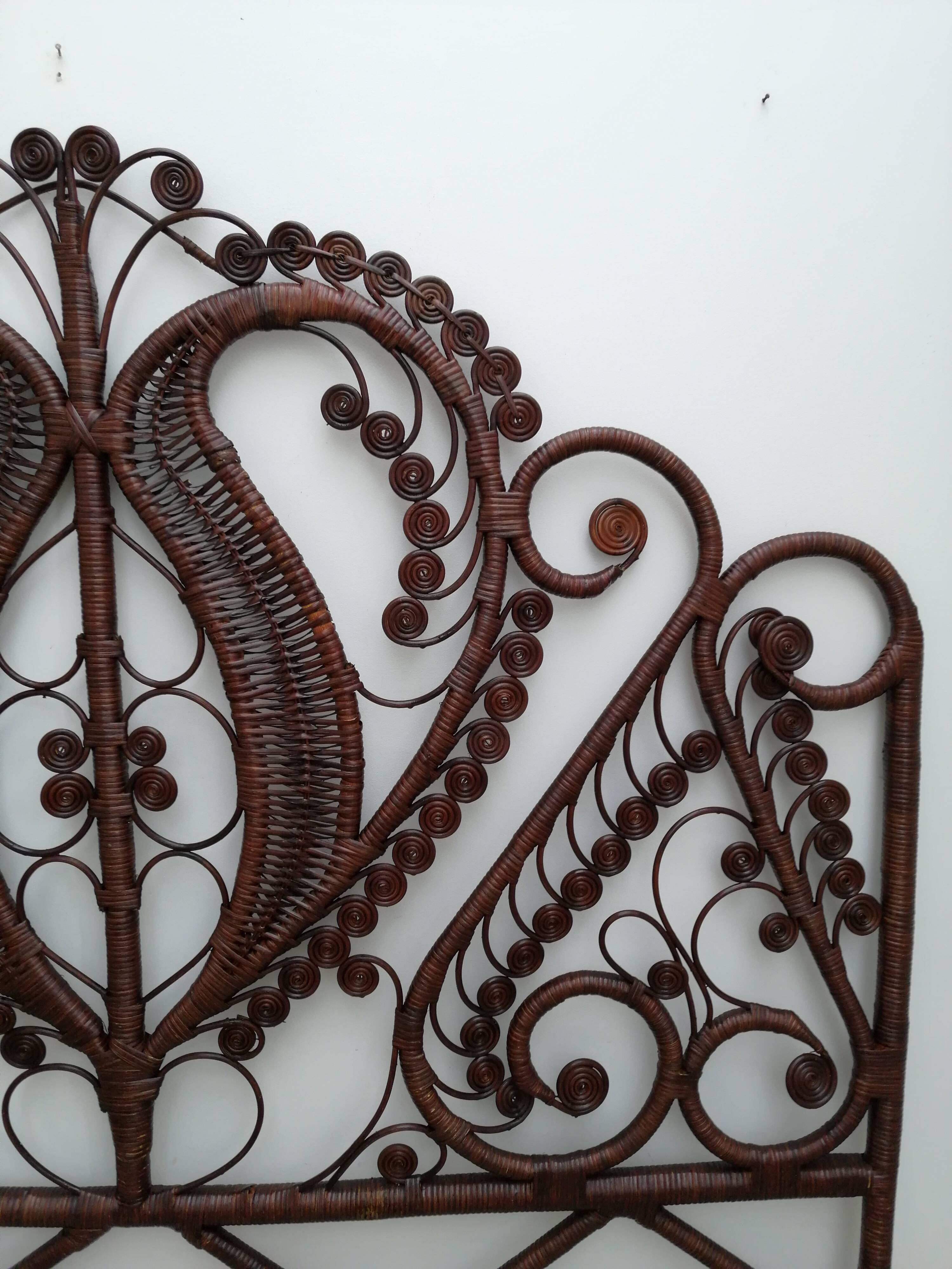 2-seater rattan bedhead