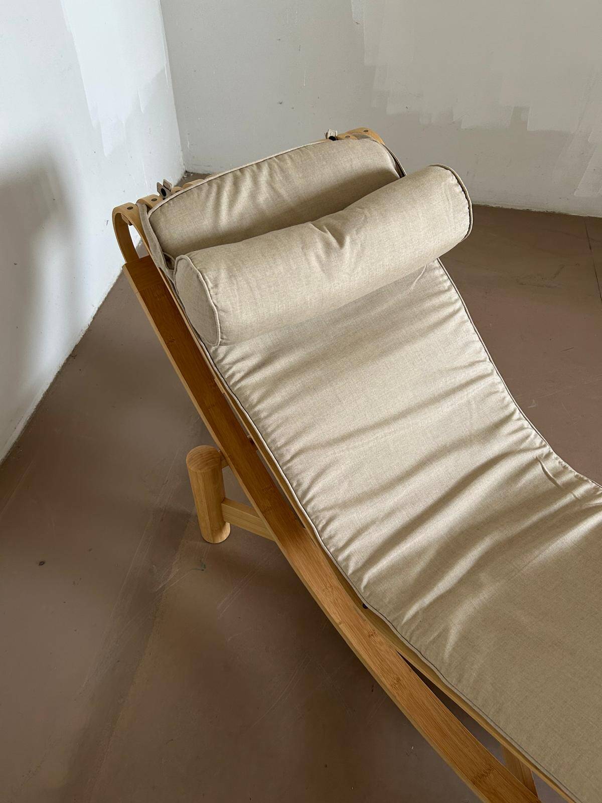 Tokyo Chaise Longue, Cassina DISEGNATO DA Charlotte Perriand, 2011