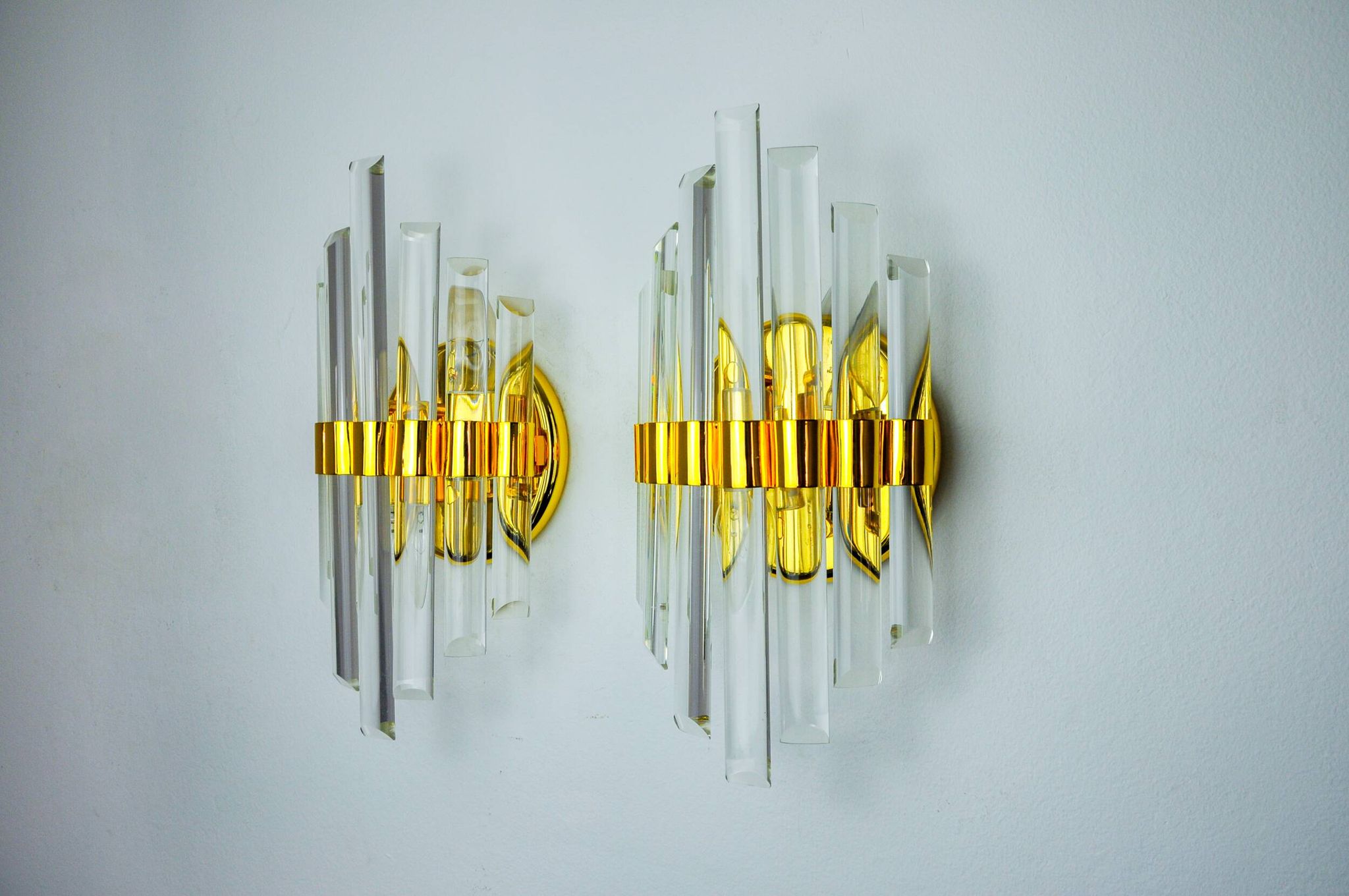 Pair of Venini Murano glass wall lights Italy 1970