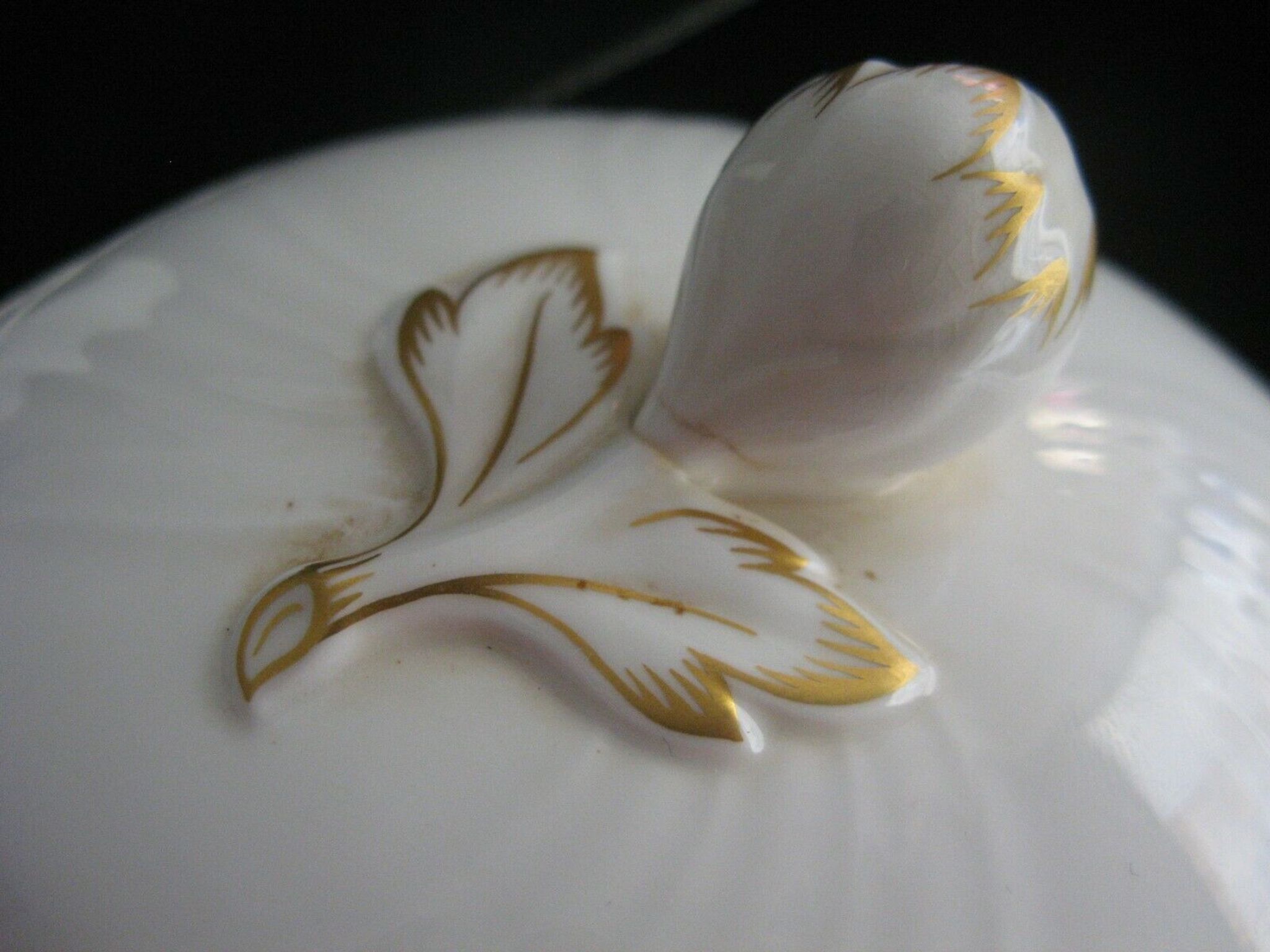 Porcelain box from Villeroy & Boch Heinrich Louisenburg Gold