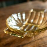 Le plat en verre irisé