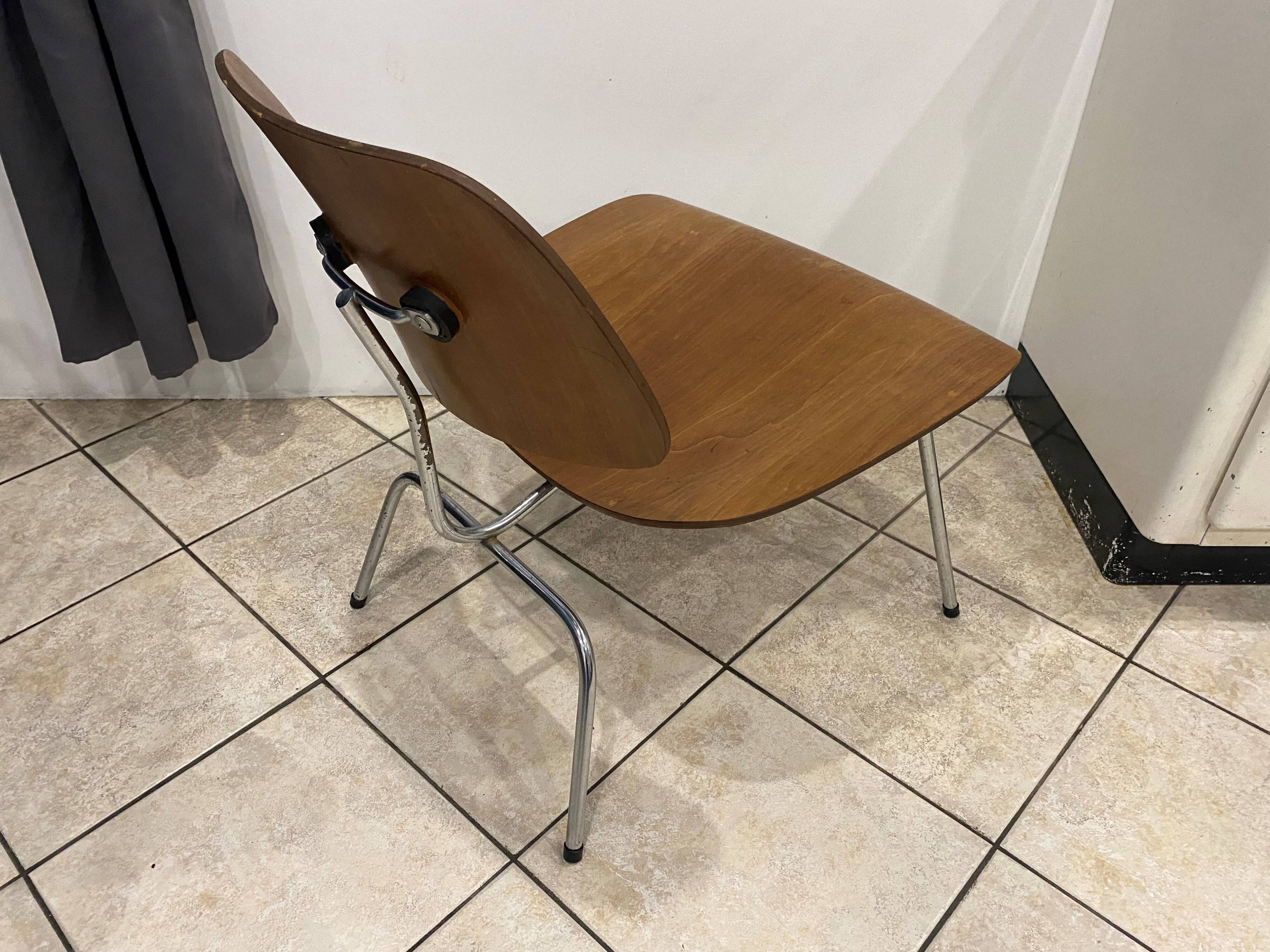 LCM Lounge Chair Metal Eames Herman Miller 1950