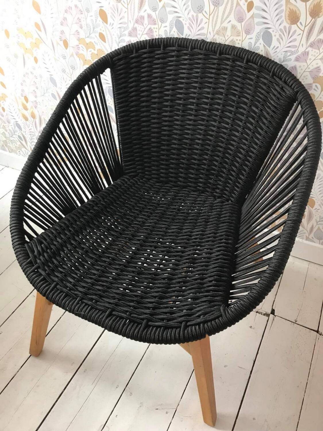 Joemie black armchair
