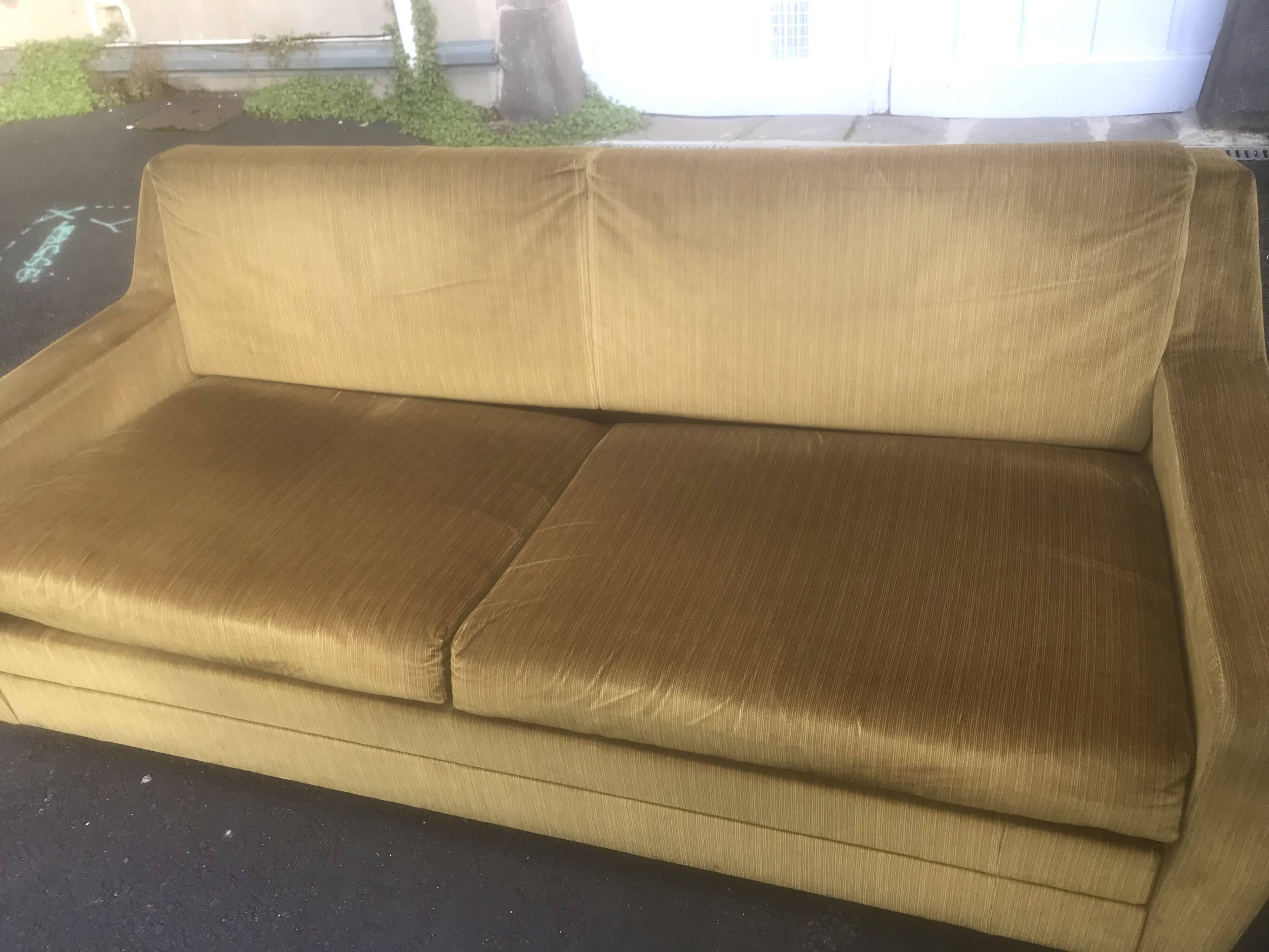 Vintage velvet sofa 1960