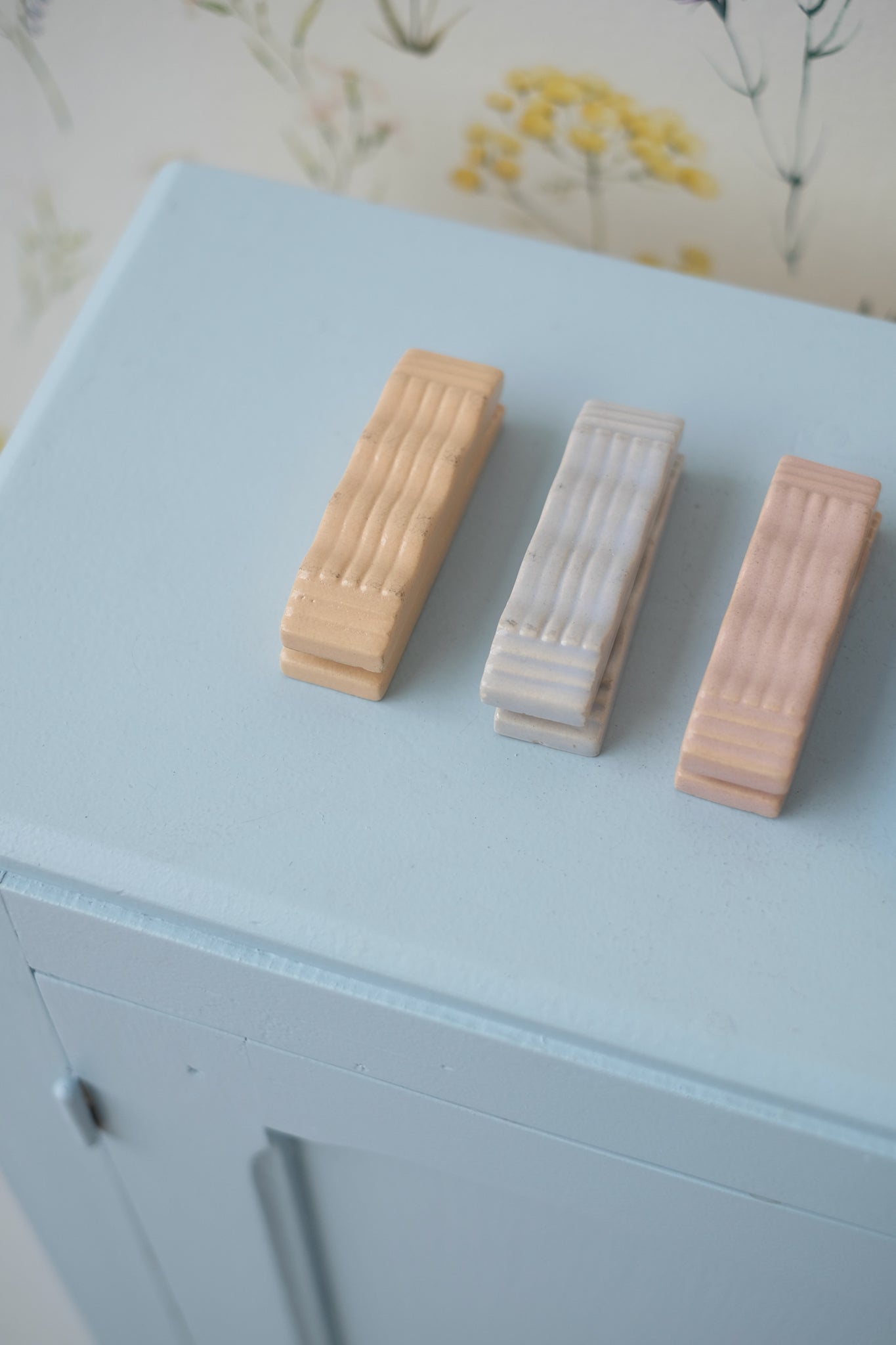 10 Ceramic Art Deco knife holders