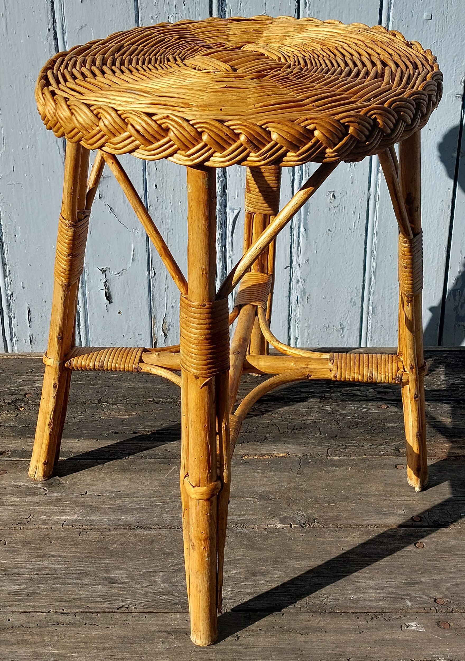 Wicker stool