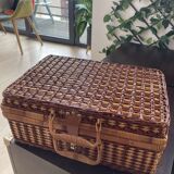 Picnic wicker suitcase