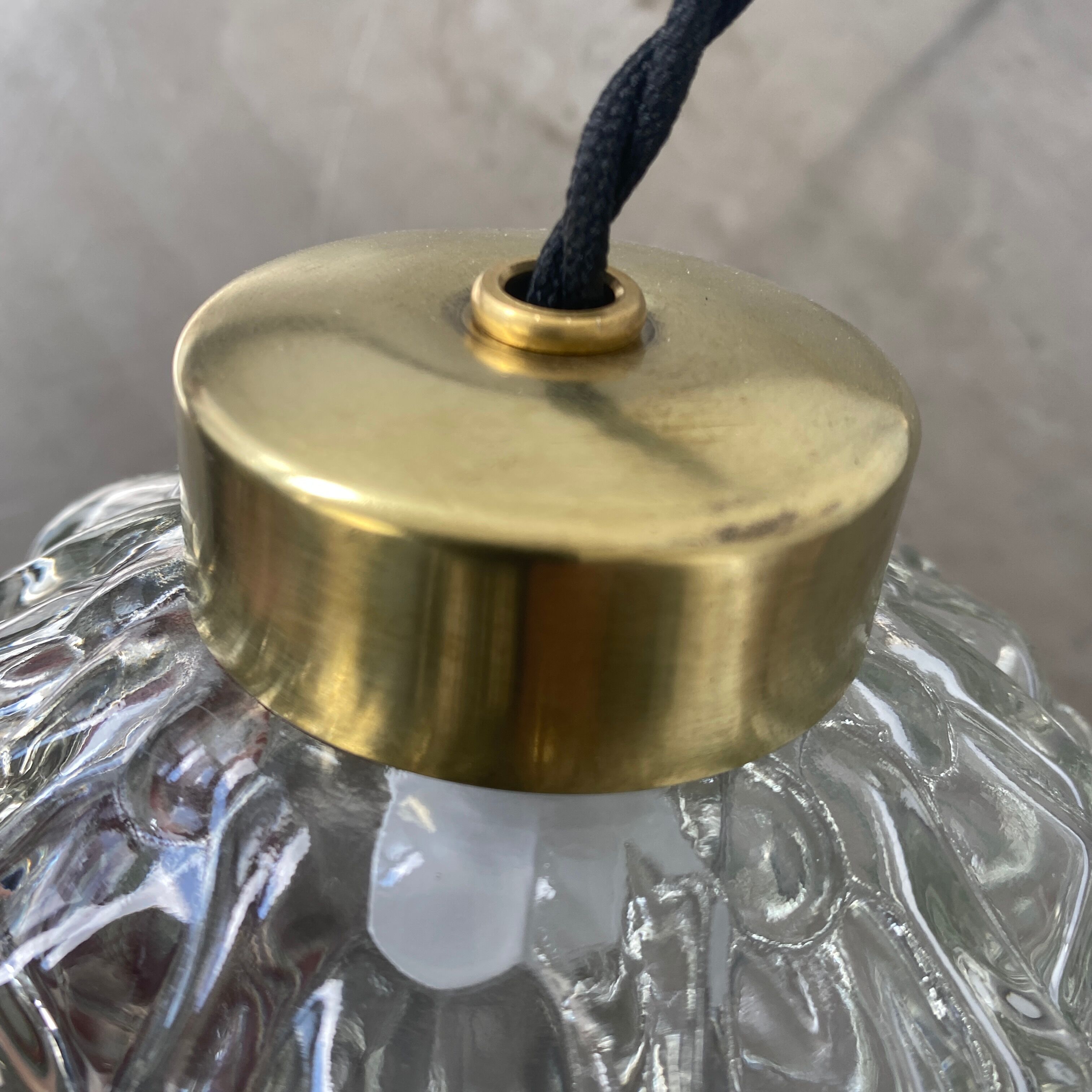 Lot 3 round lamps in vintage glass