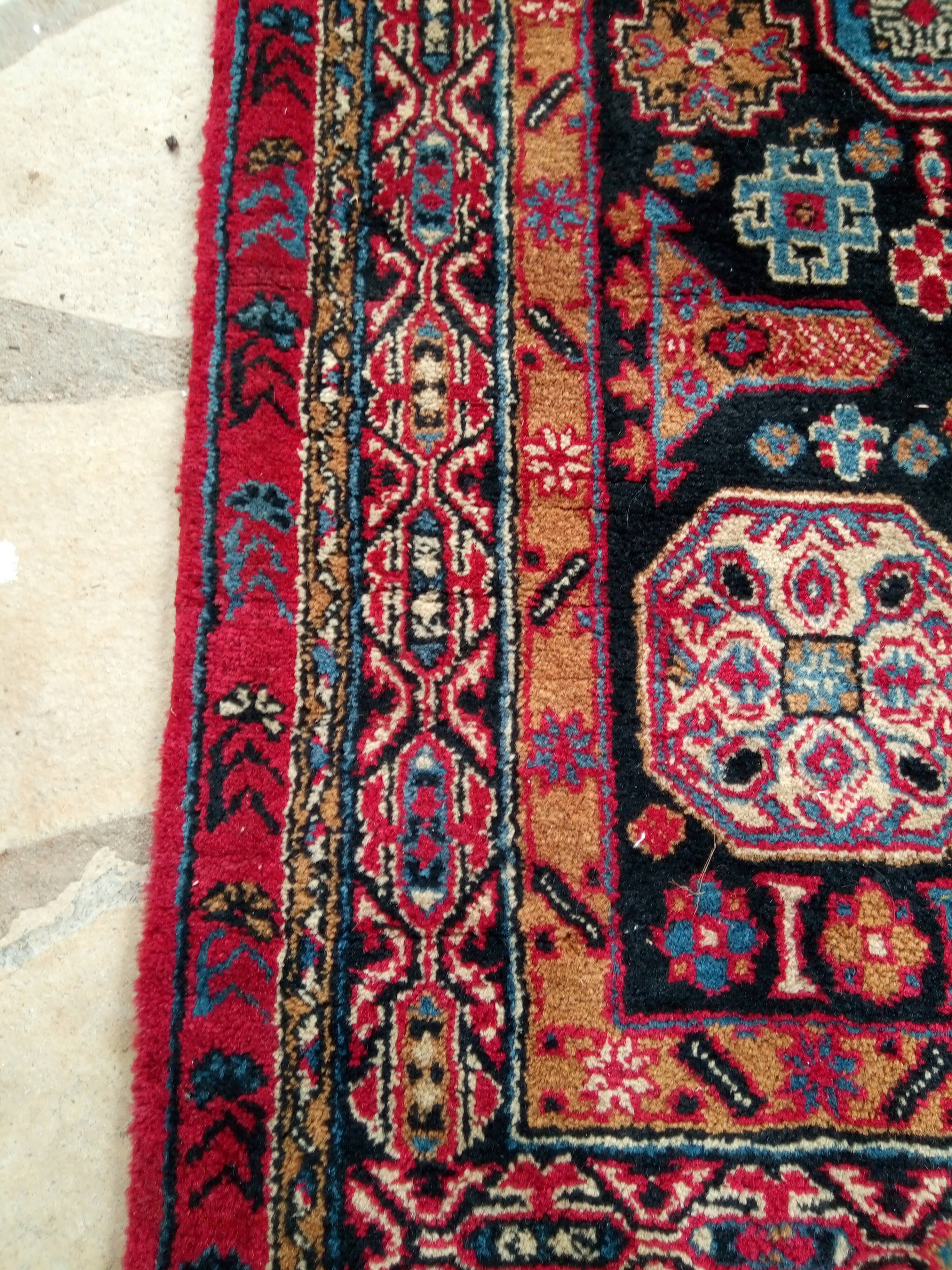 Old oriental rug made hands. 181 x 90cm