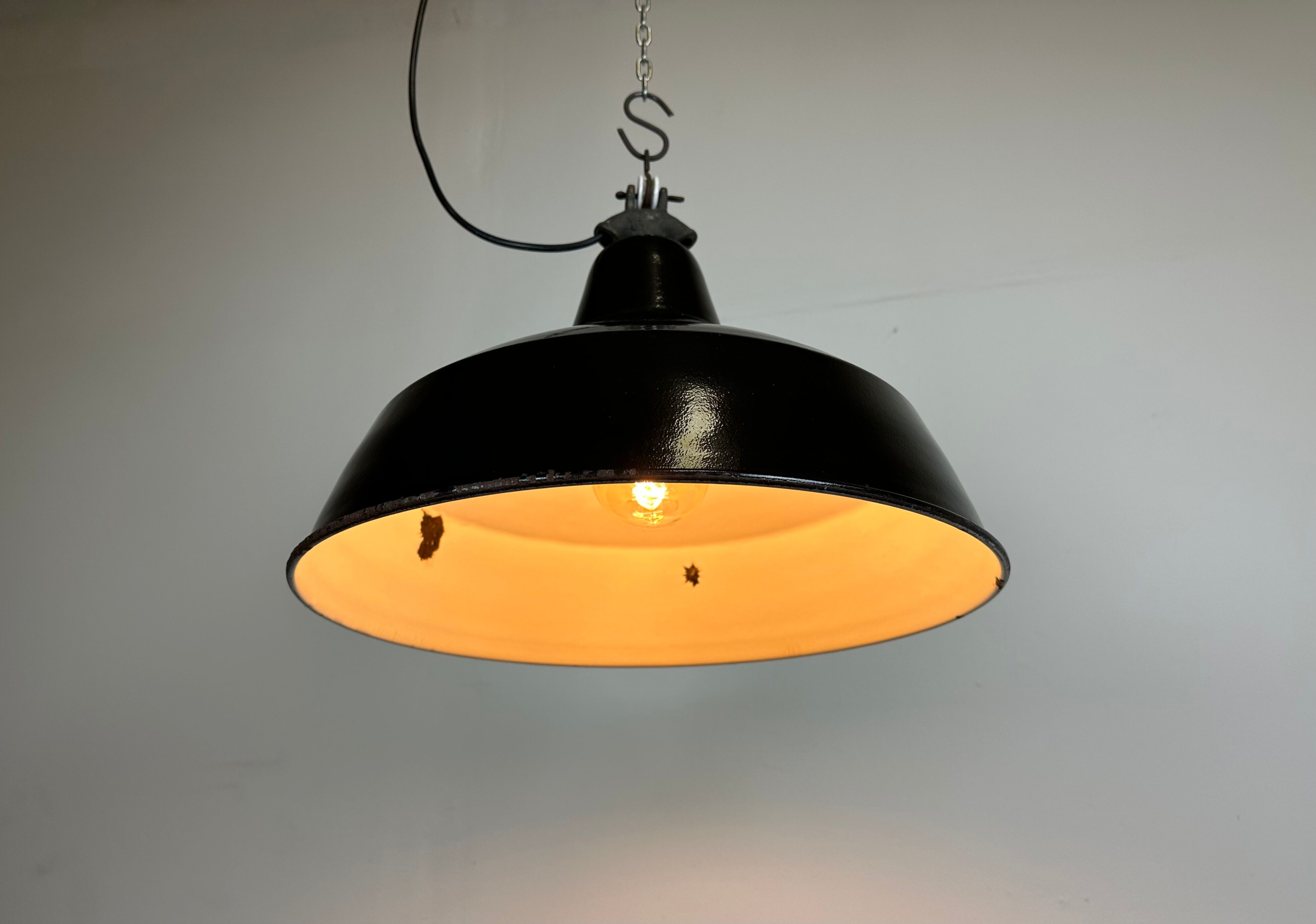 Industrial Black Enamel Factory Lamp with Cast Iron Top, 1950s