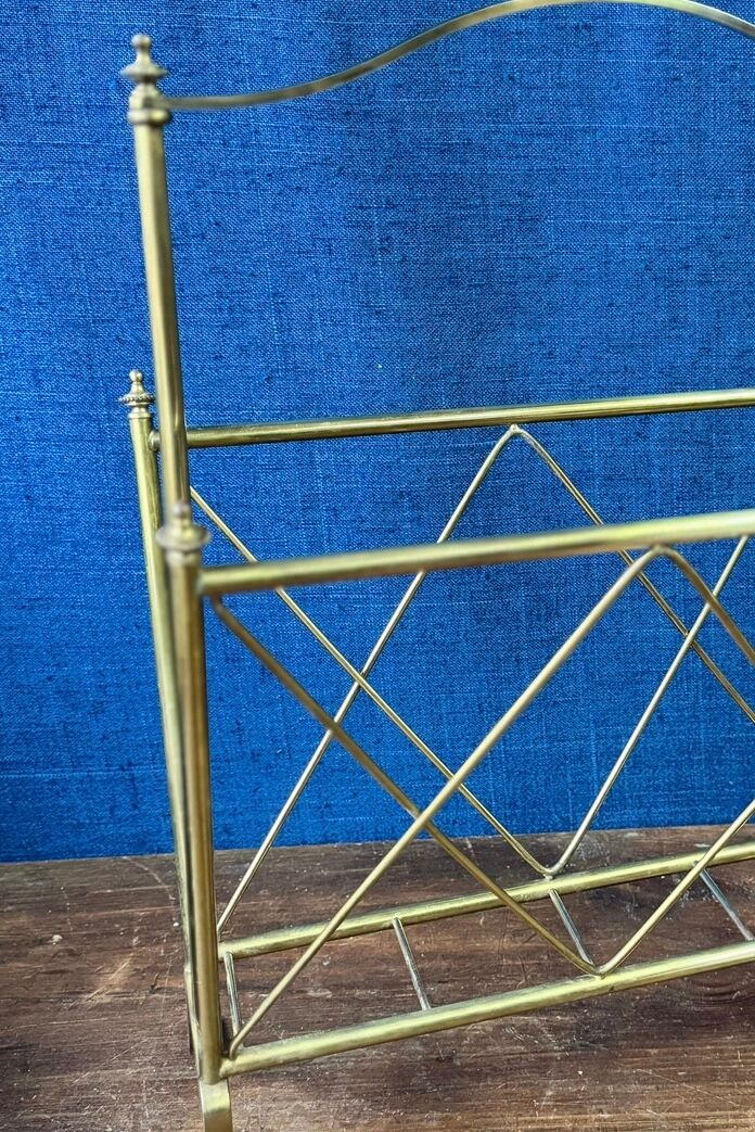 Neoclassical brass magazine rack. Maison Jansen. 1940s.