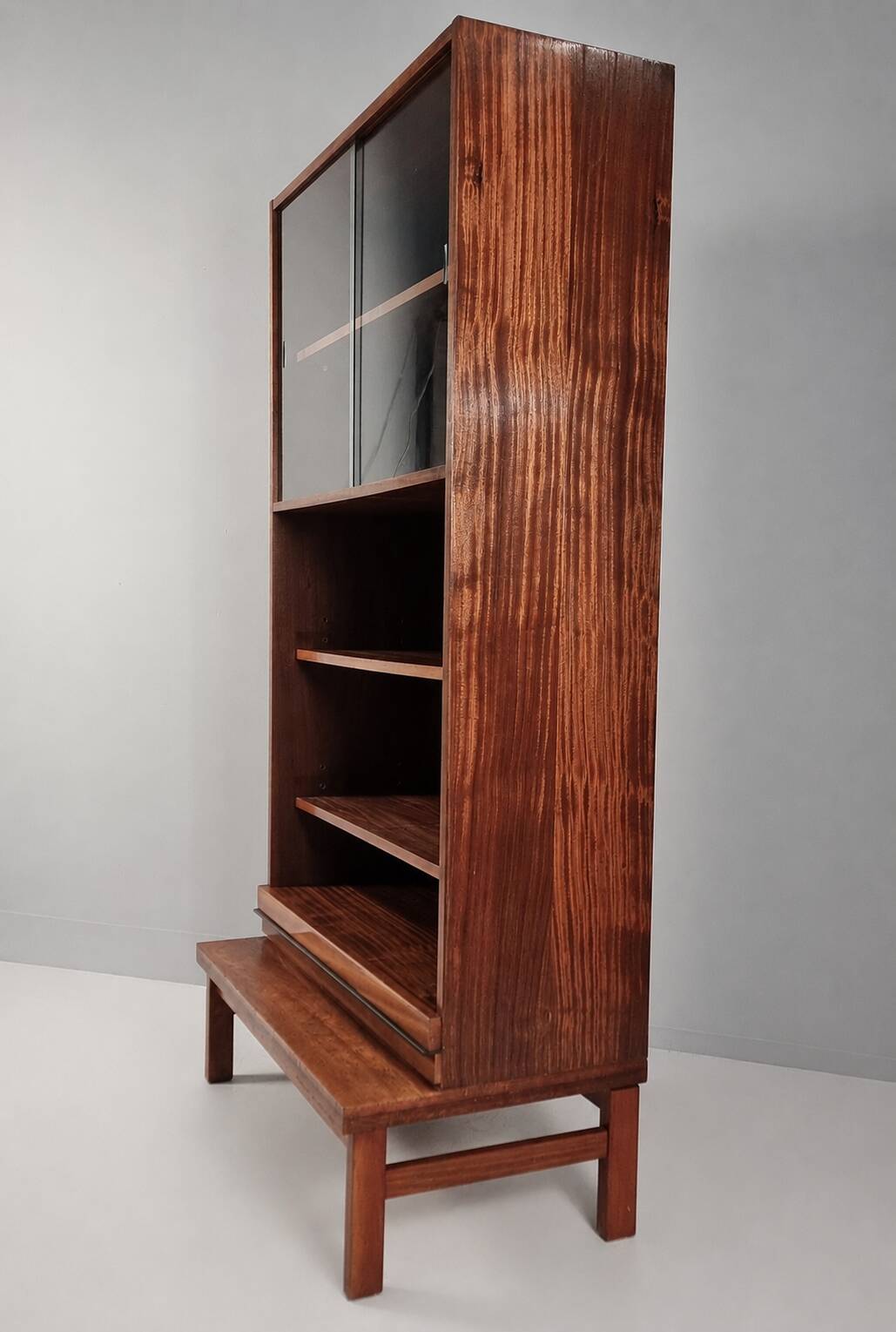 Bibliothèque vintage en hêtre, années 1970
