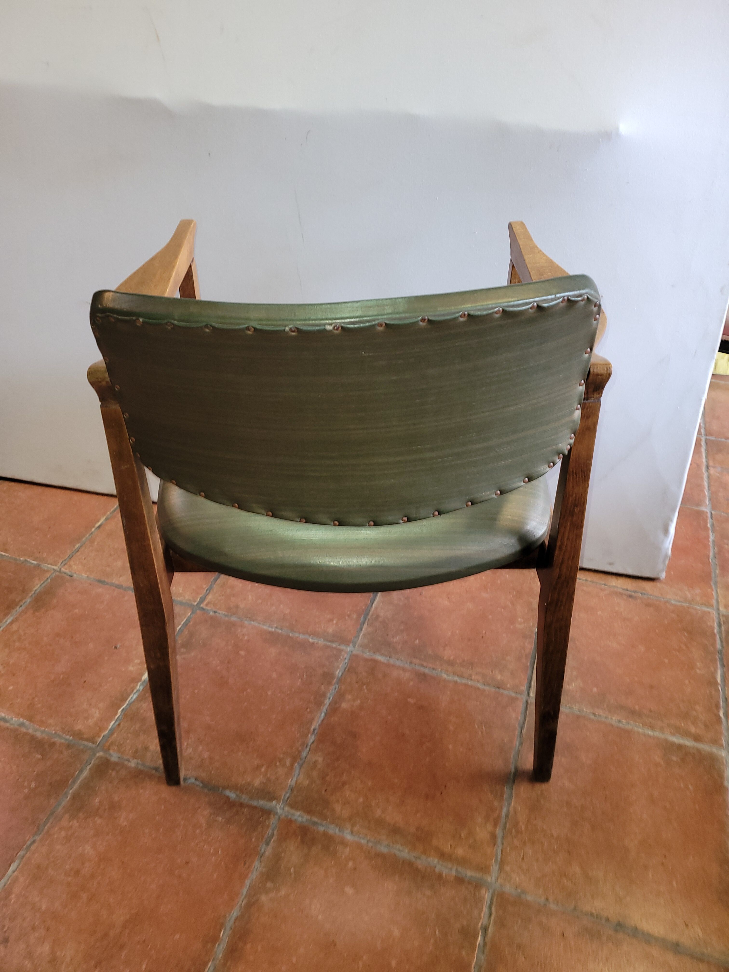 Scandinavian office chair