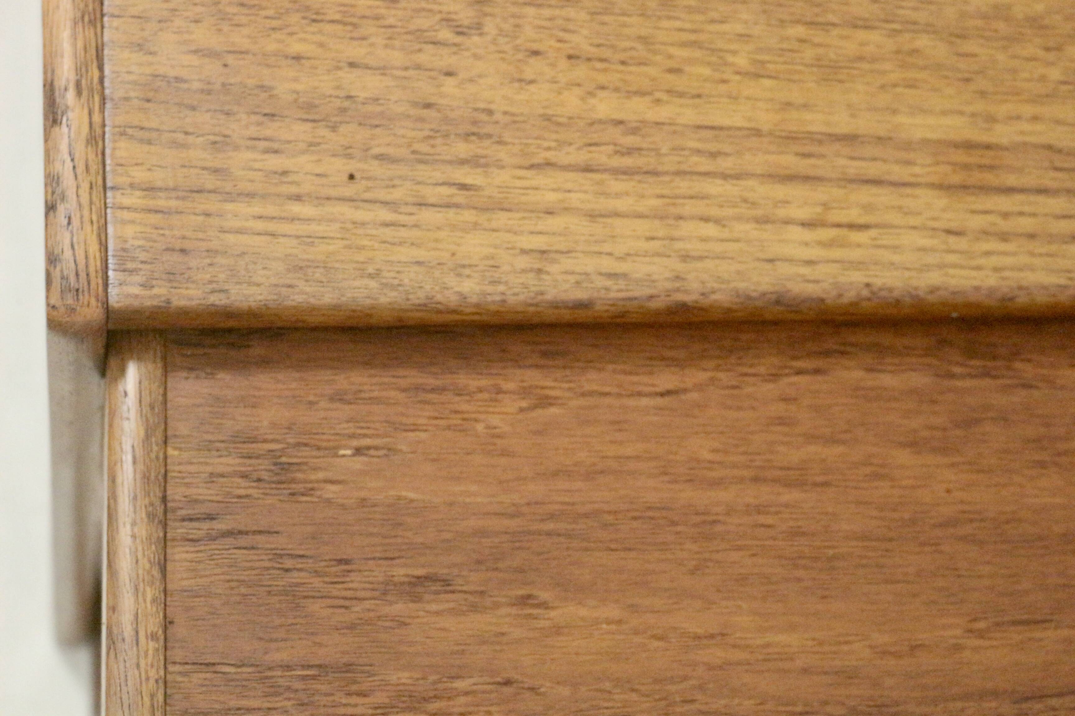 Scandinavian nesting tables rn teak year 60. Ref twiny.