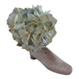 Table lamp wood shoe tree