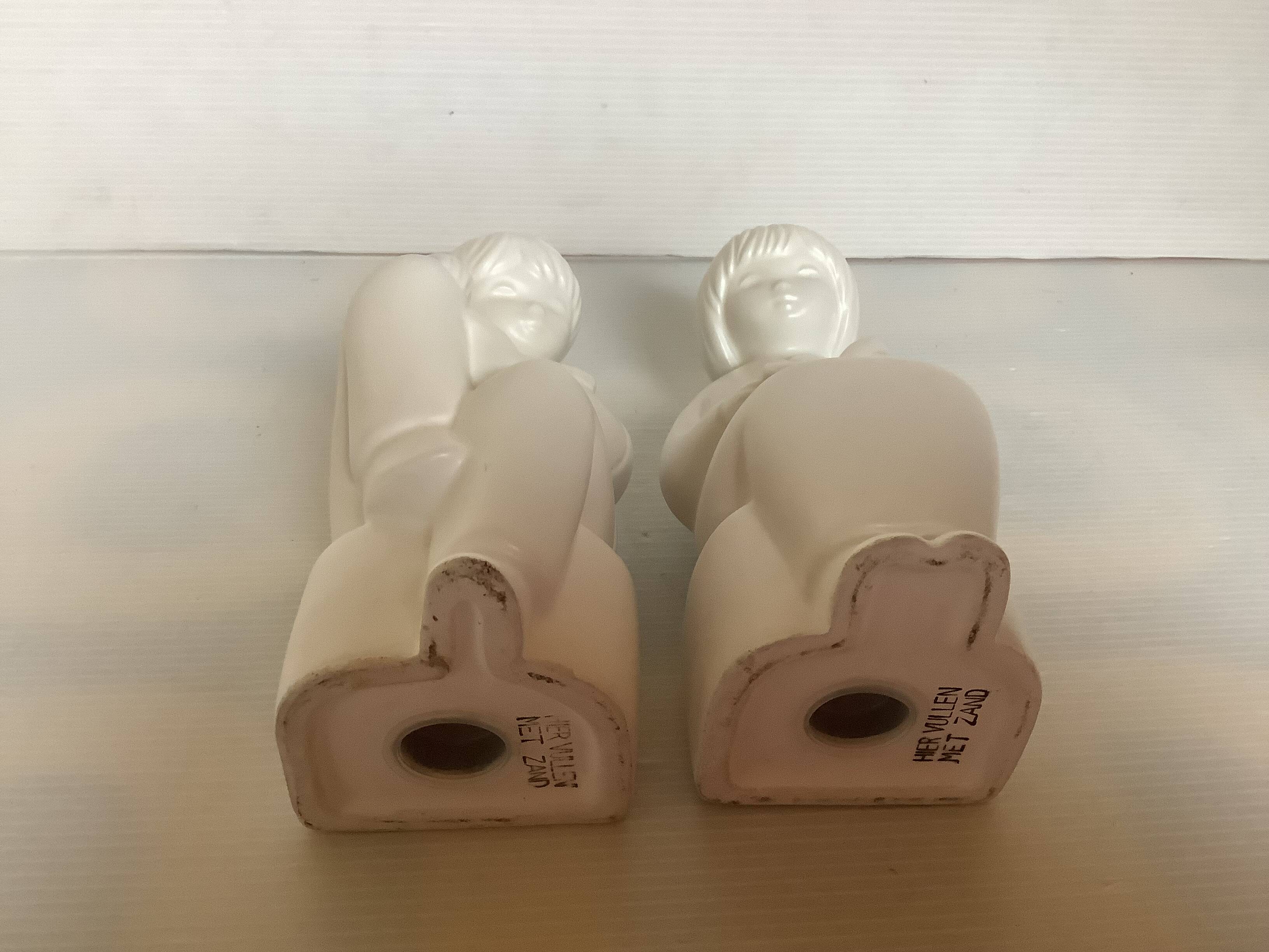 Pair of children's bookends reading from the 70s