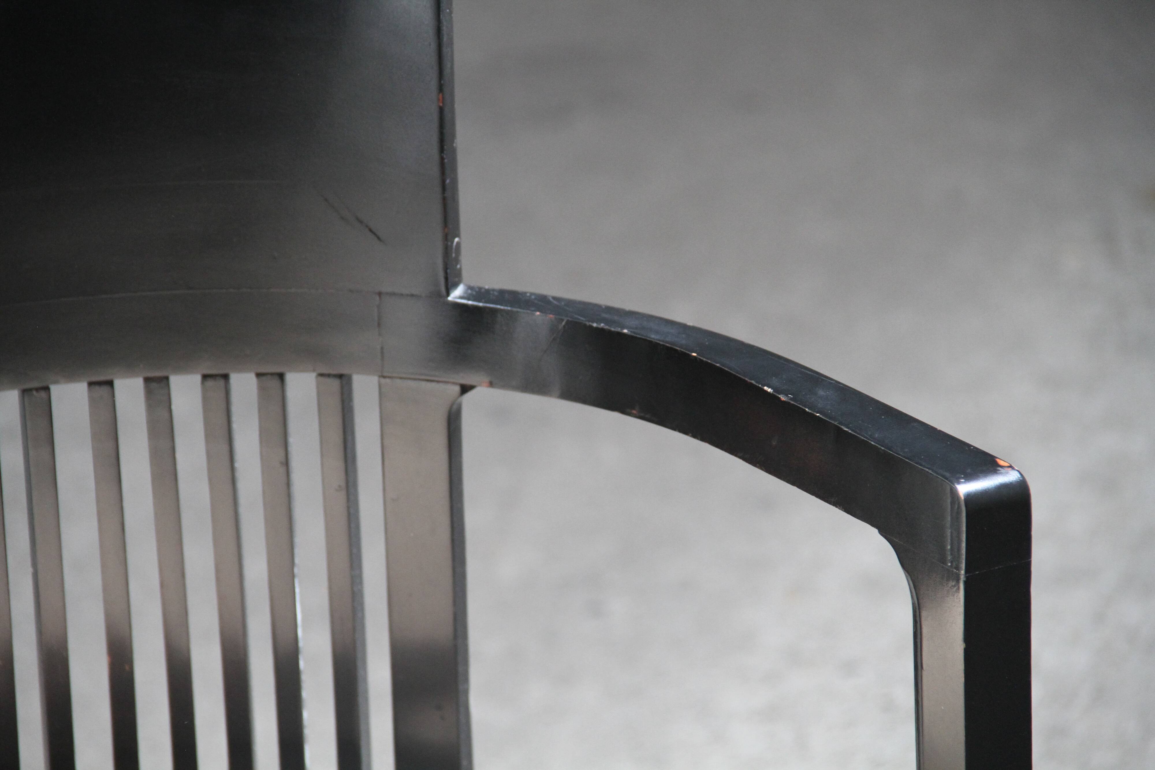 Pair of in the style of Franck LLoyd Right armchairs