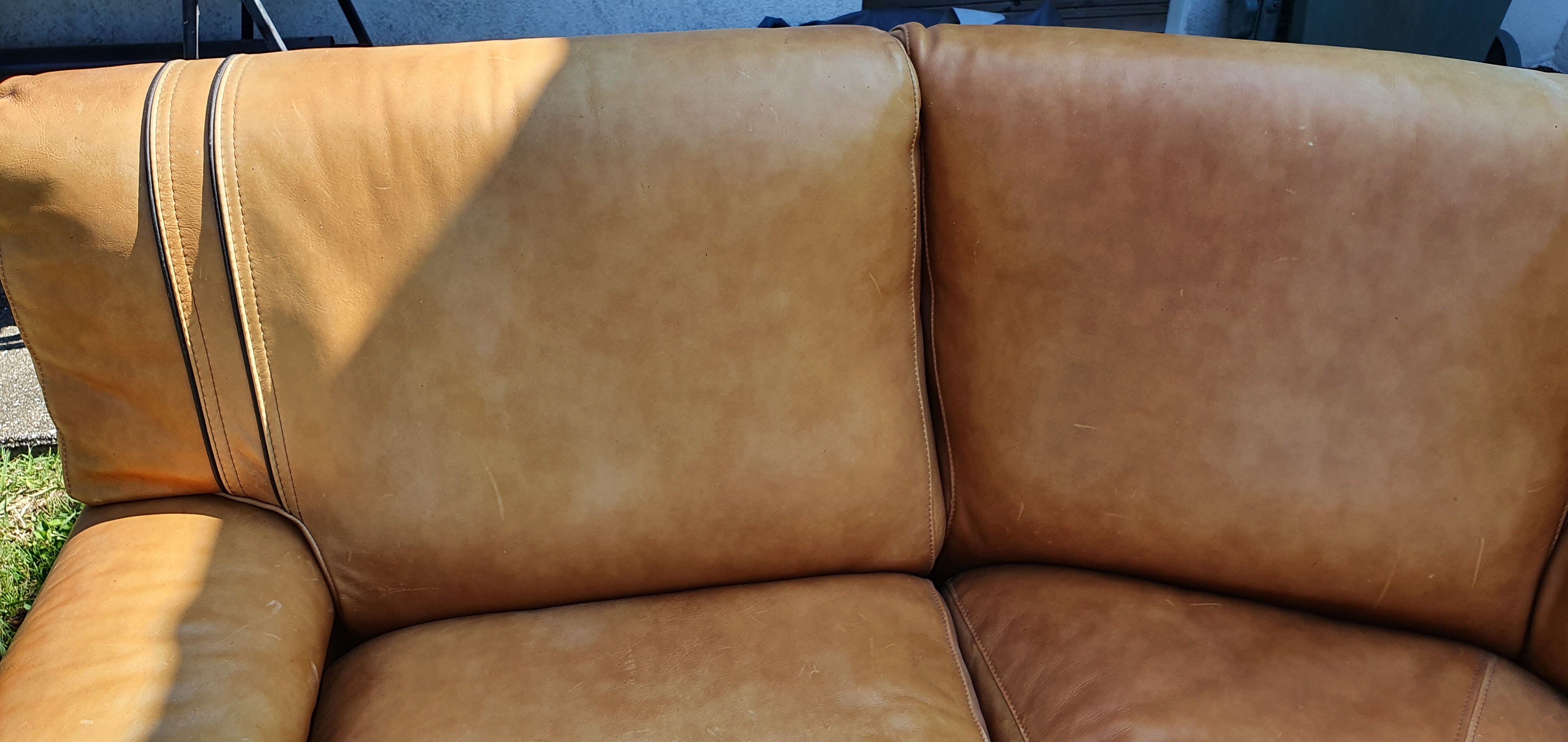 Corner sofa Roche Bobois camel leather 1980.