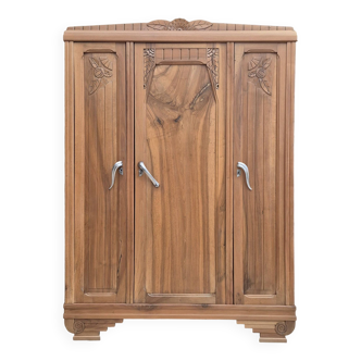 Armoire parisienne