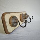 Ecru solid teak coat hook with 3 cast iron hooks