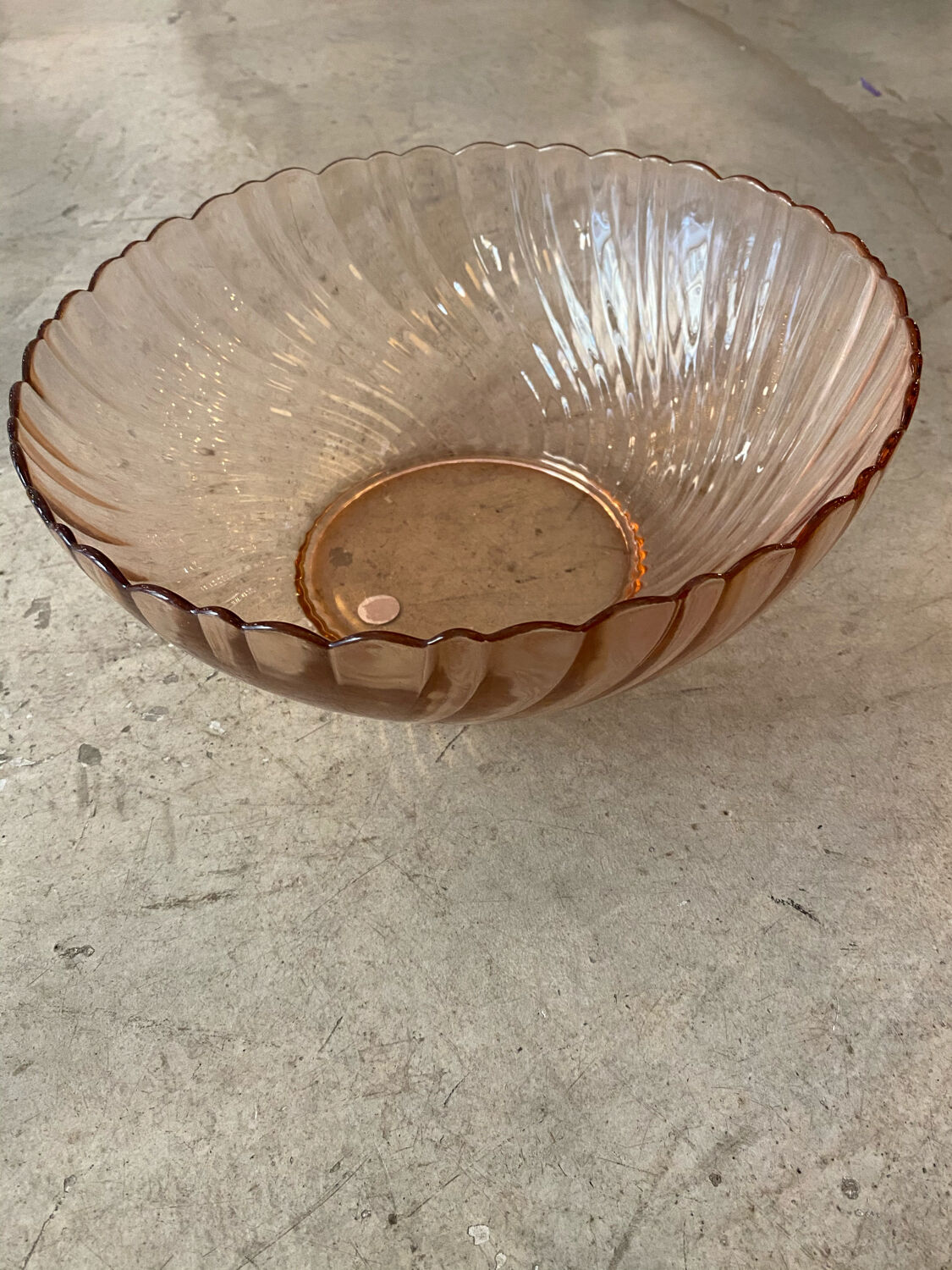 Salad bowls in rosaline