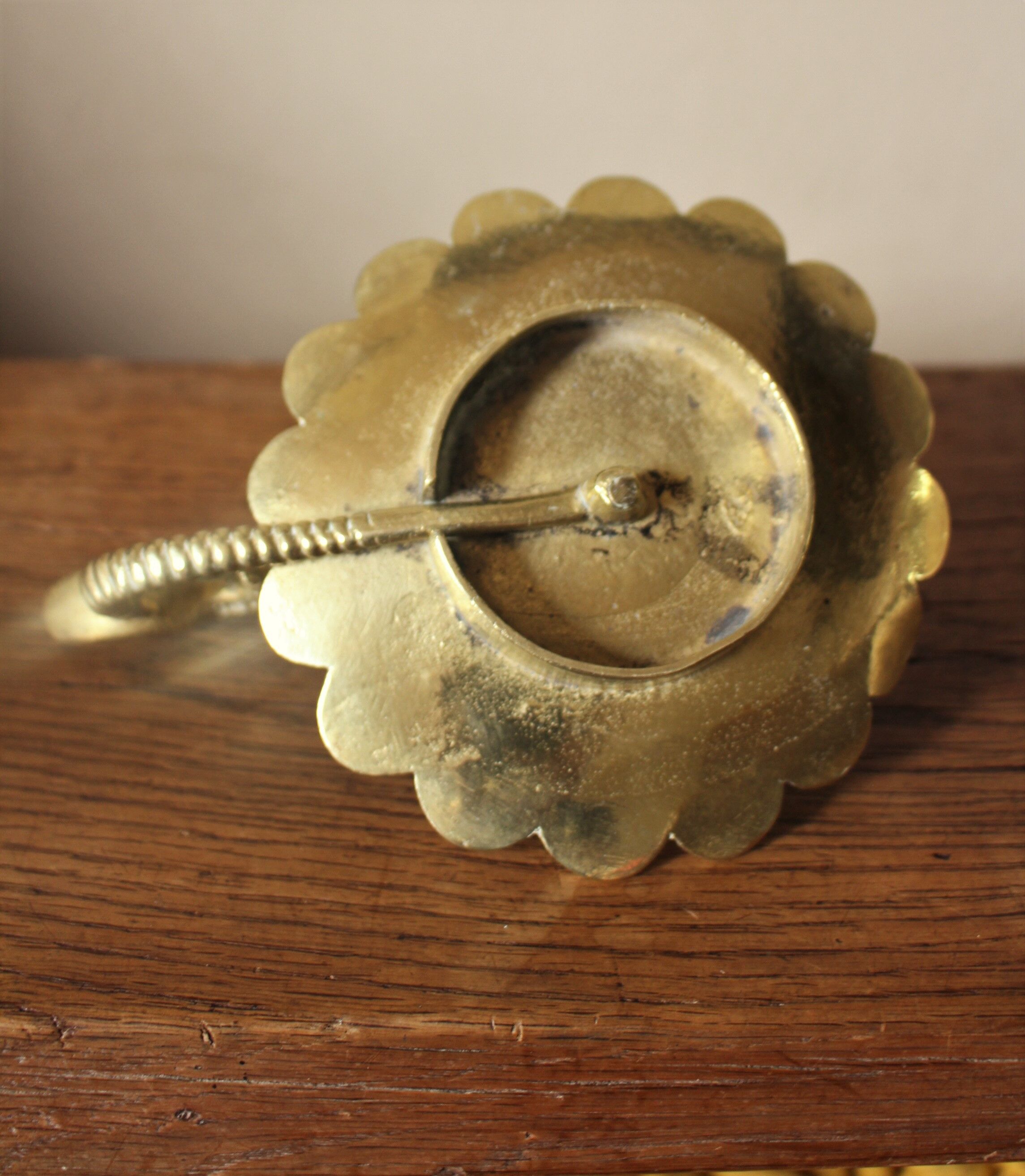 Cellar rat candle holder worked brass dragon