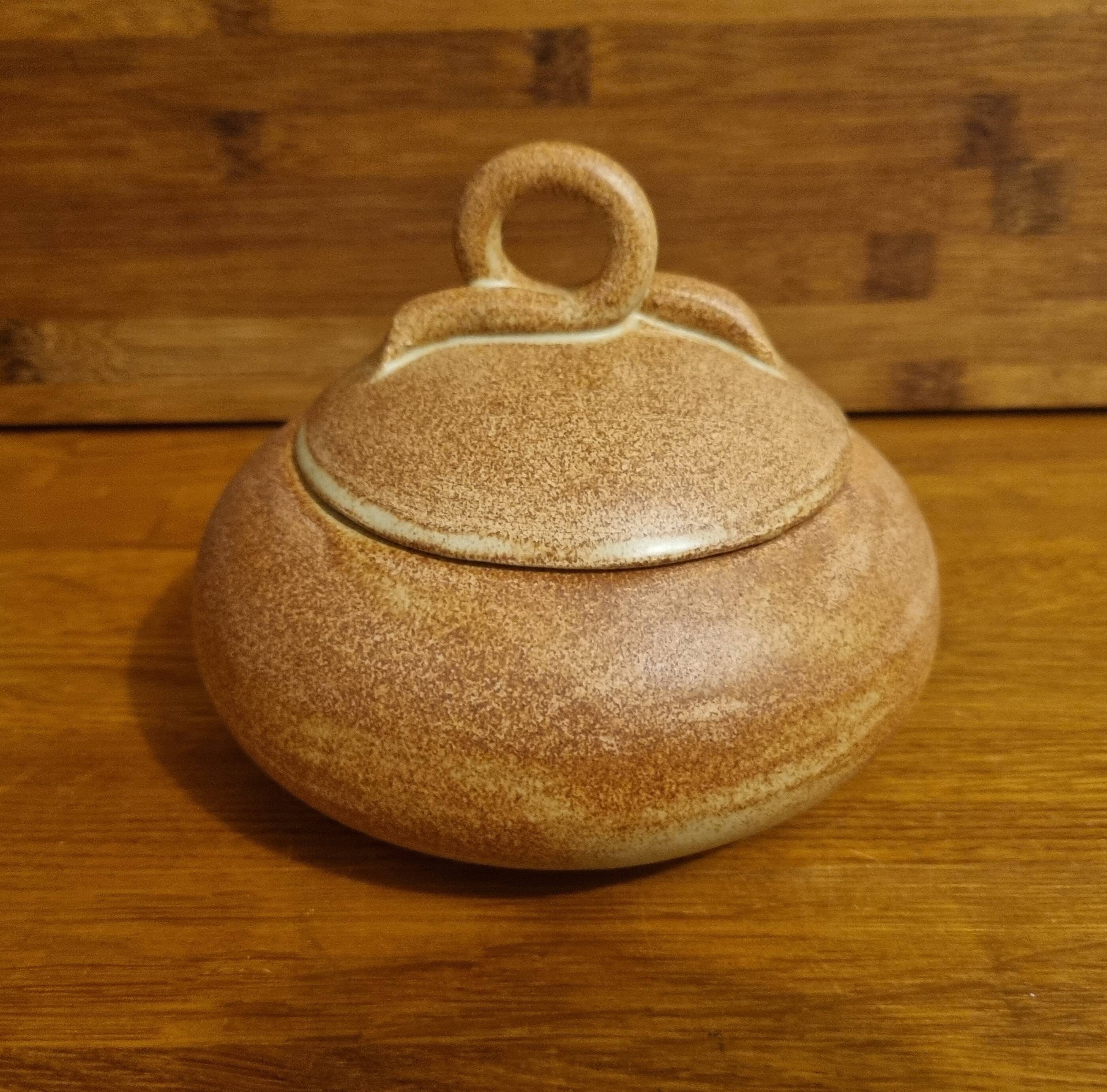 Sugar bowl Candy box in stoneware