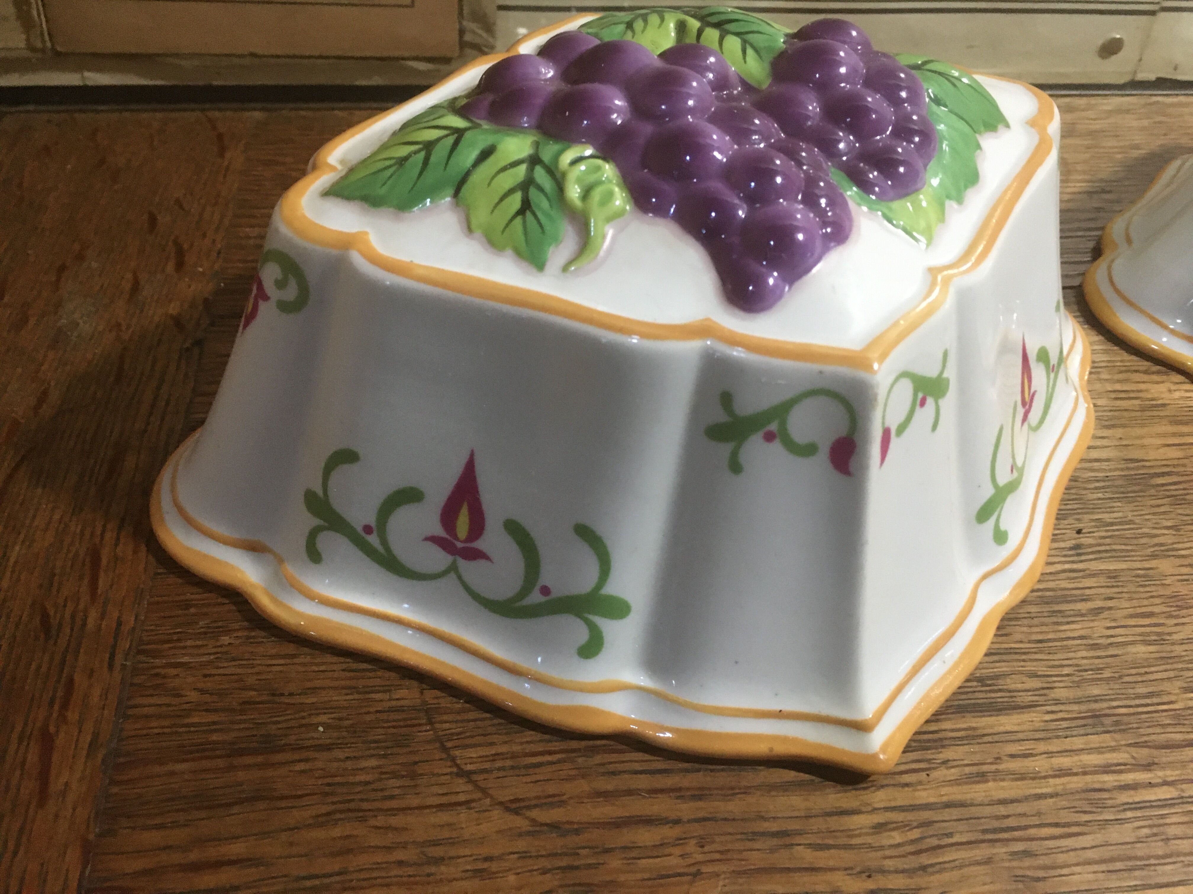 Decorative jelly mold