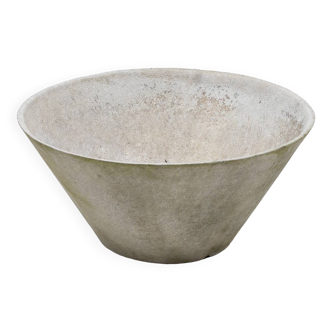 Bowl-shaped planter by Willy Guhl for Eternit