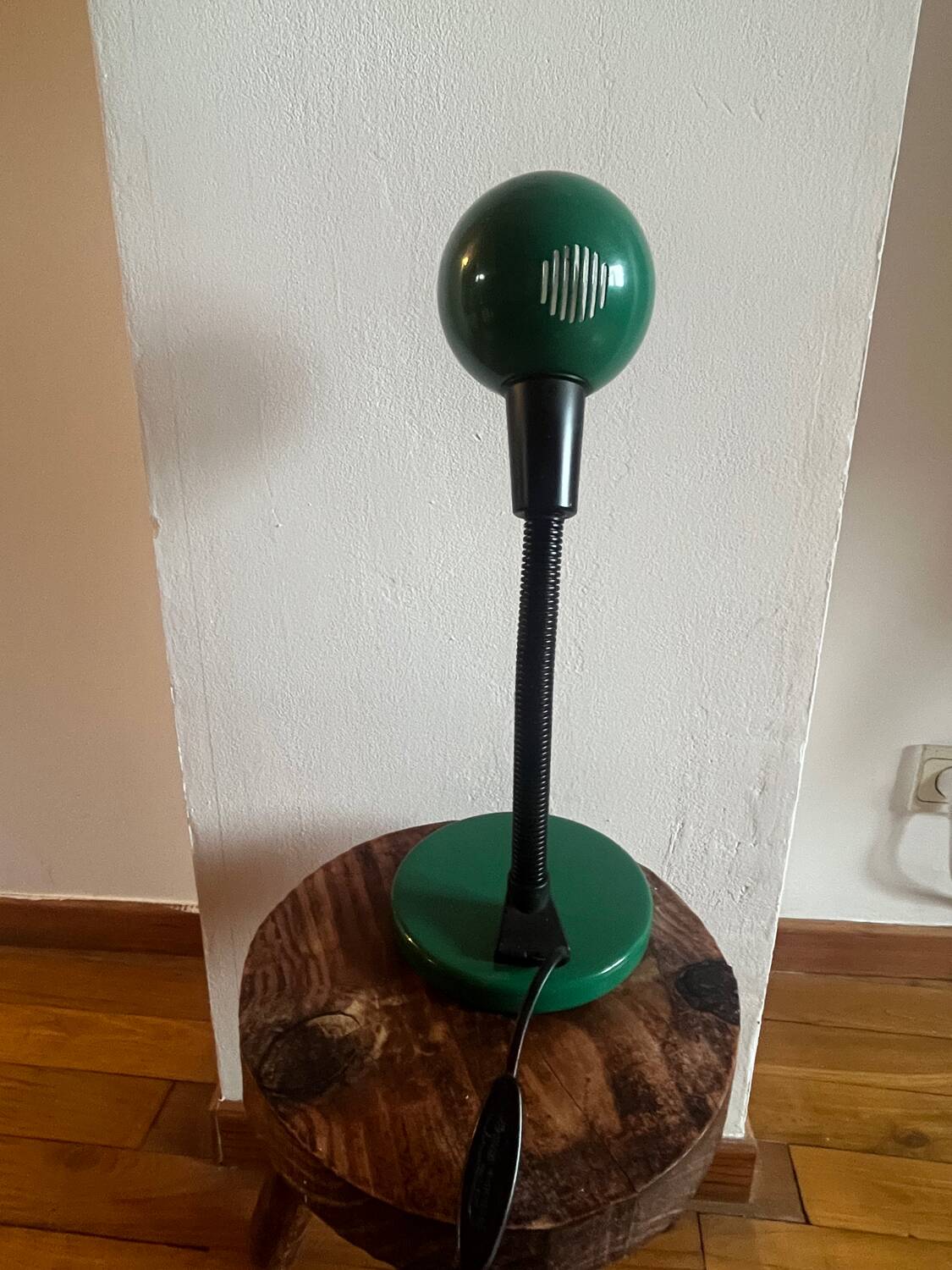Vintage Italian desk lamp from the 1970s – Triveneta – emerald green