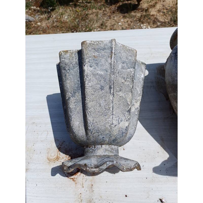 2 cast iron vases 1900: Charleville - Mézières