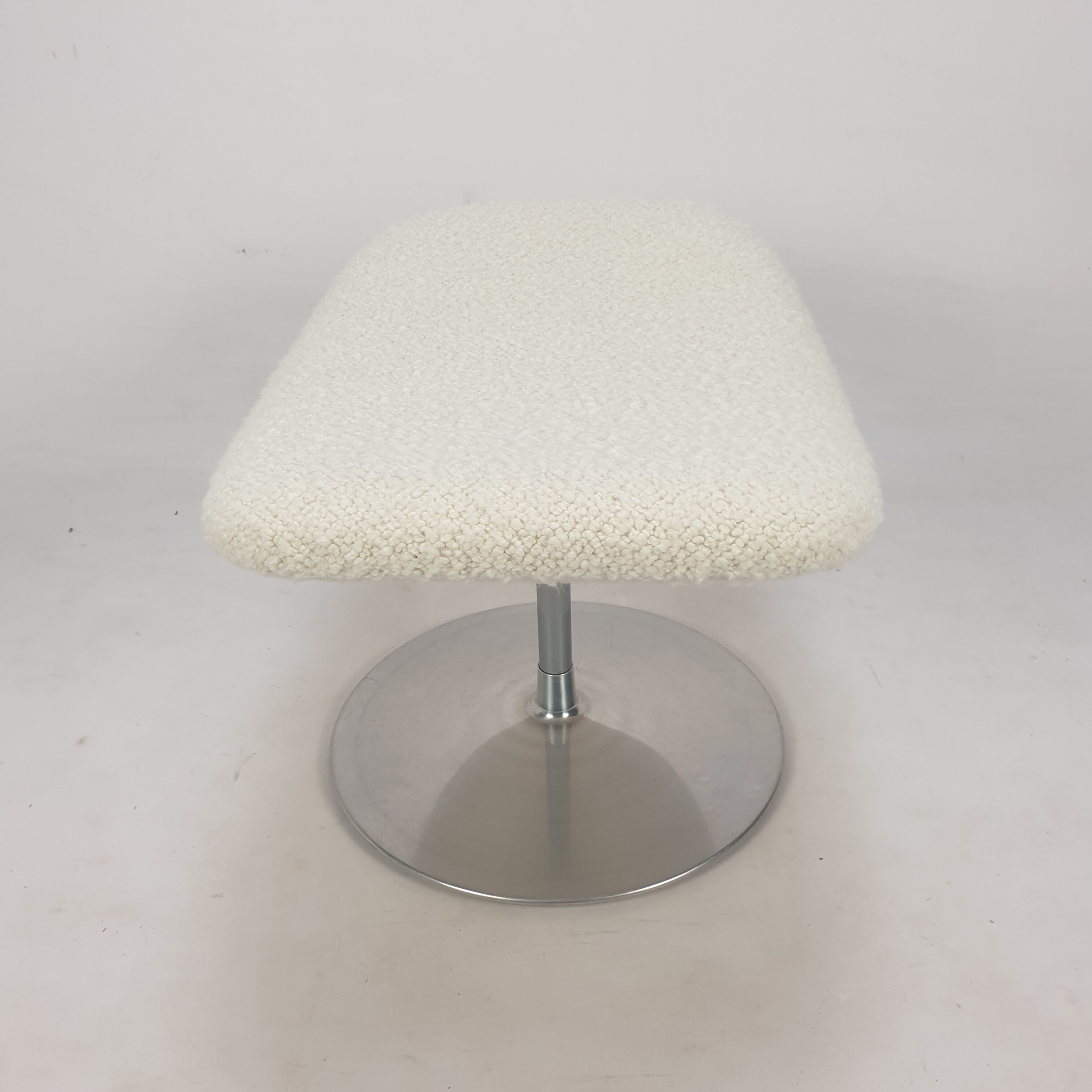 Big Tulip Chair and Ottoman by Pierre Paulin for Artifort, 1980s